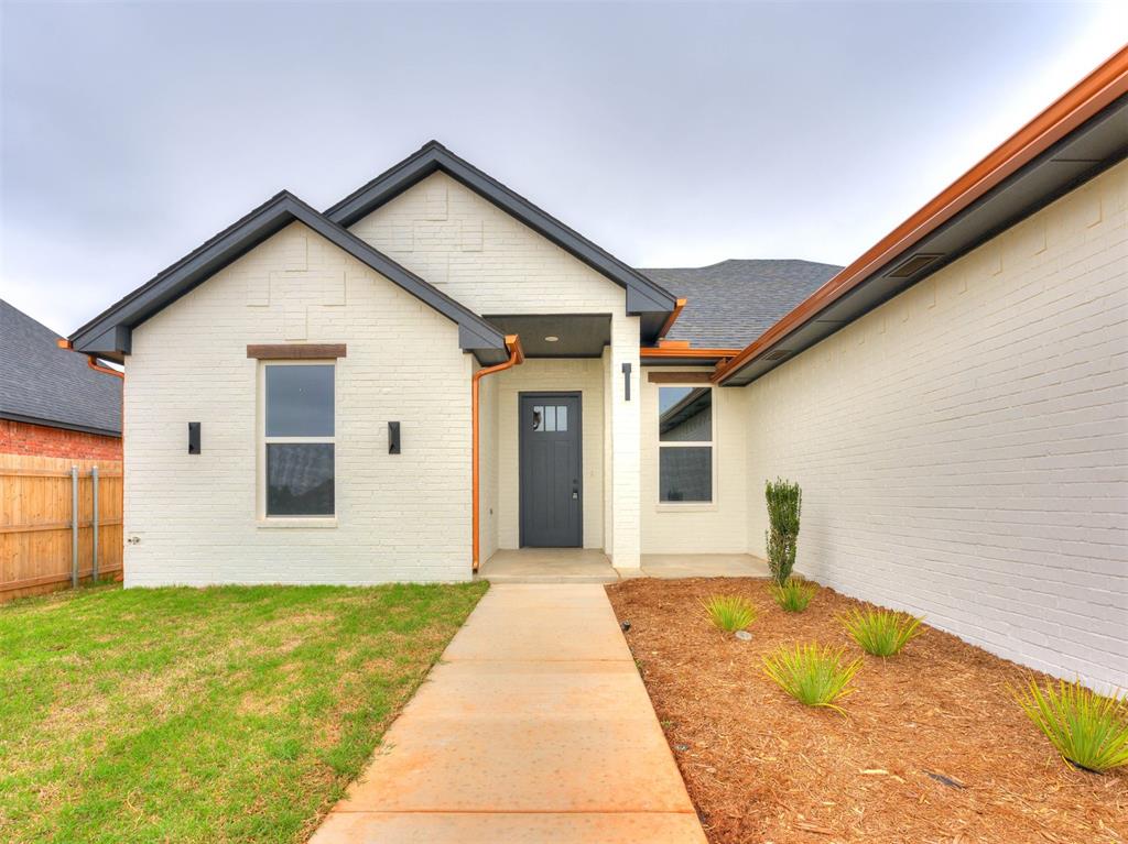 14301 Village Trail