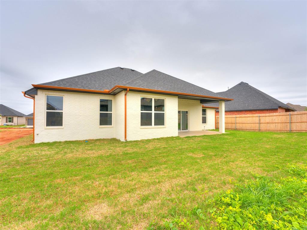 14301 Village Trail