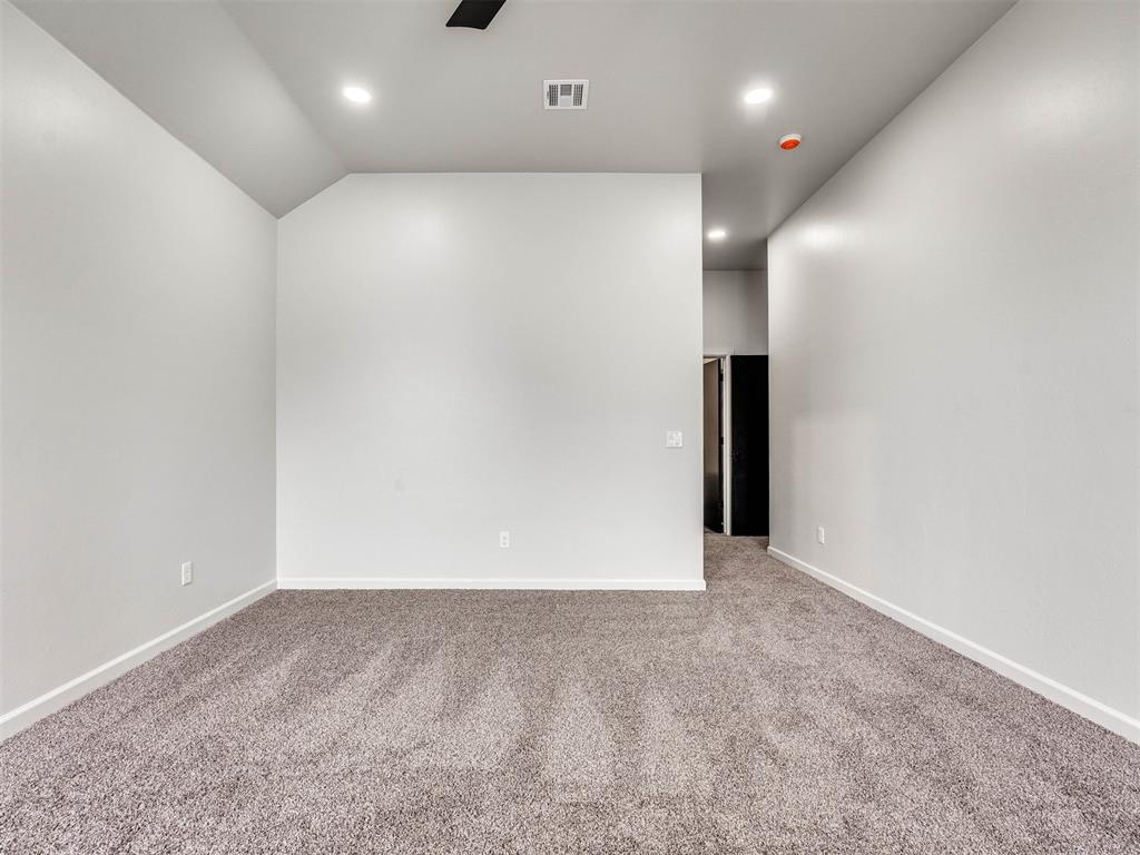 14301 Village Trail