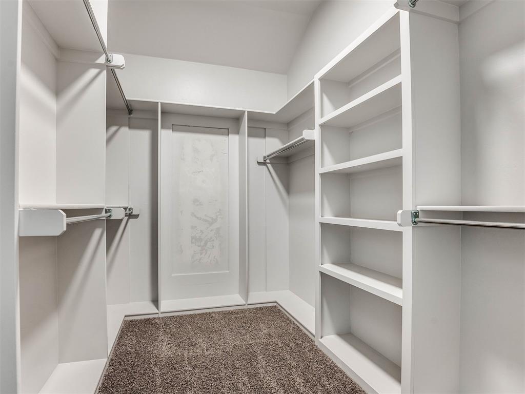 14301 Village Trail