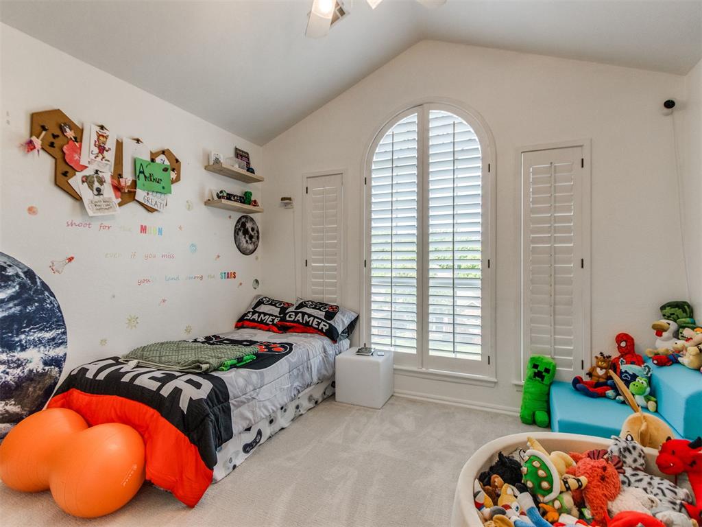 300 Hamptonridge Road