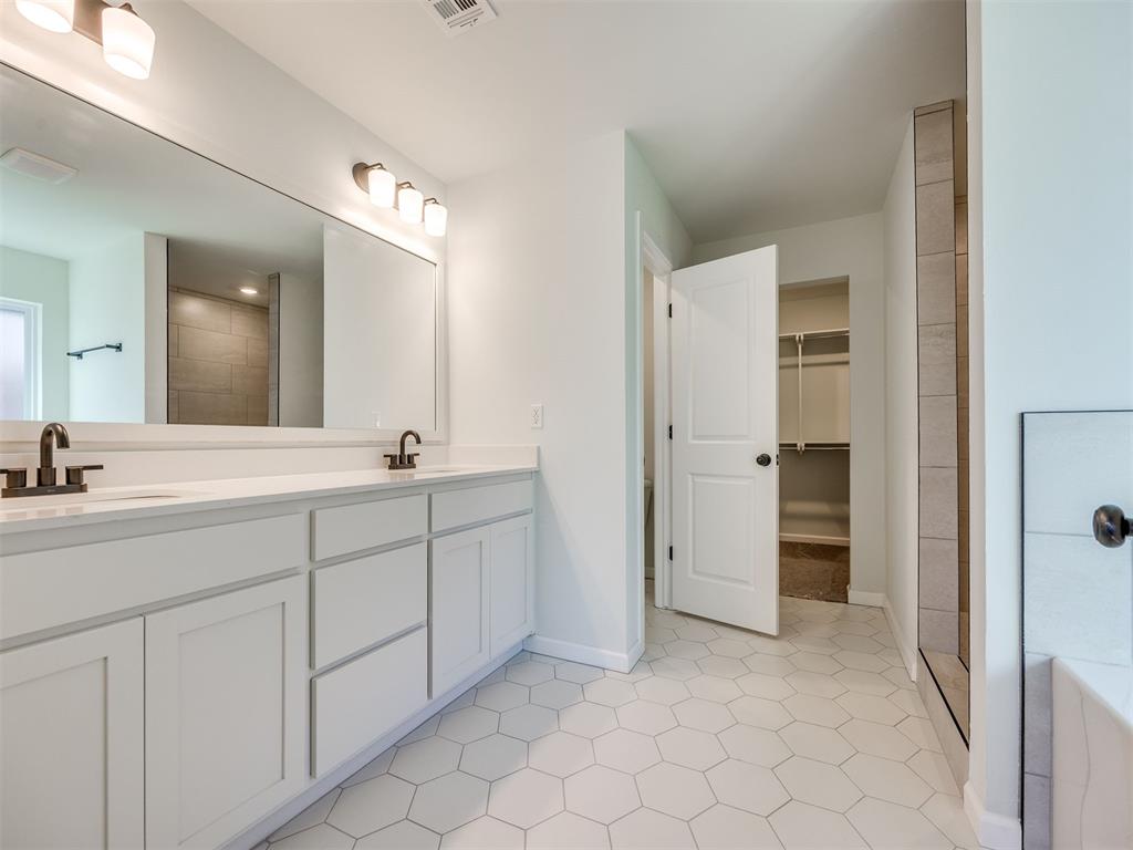 1025 SE 16th Terrace
