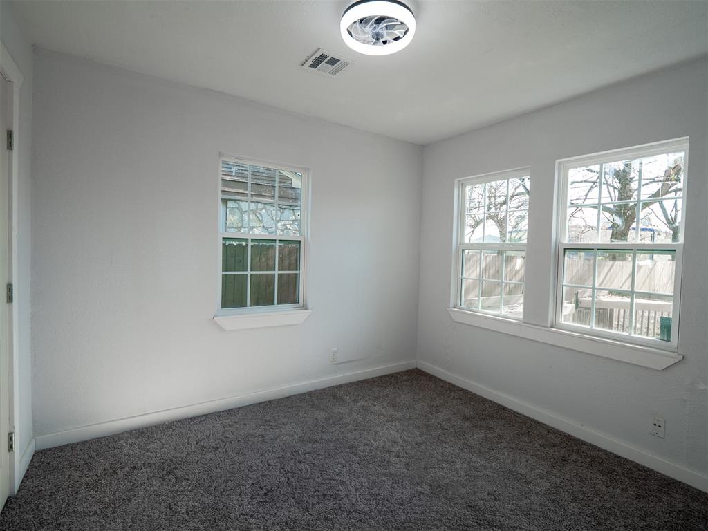 420 W Johnson Street