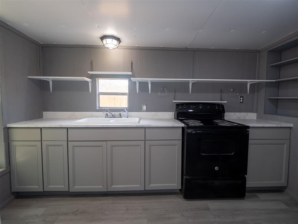 420 W Johnson Street