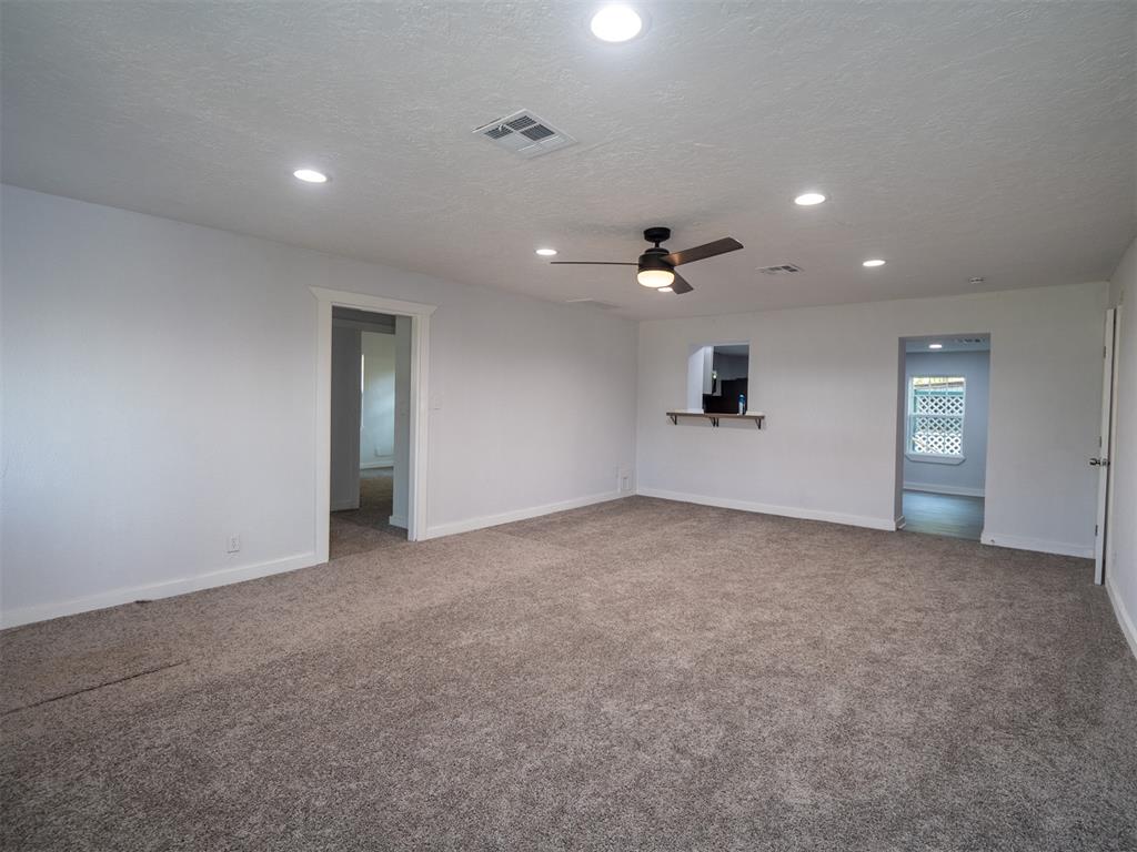 420 W Johnson Street