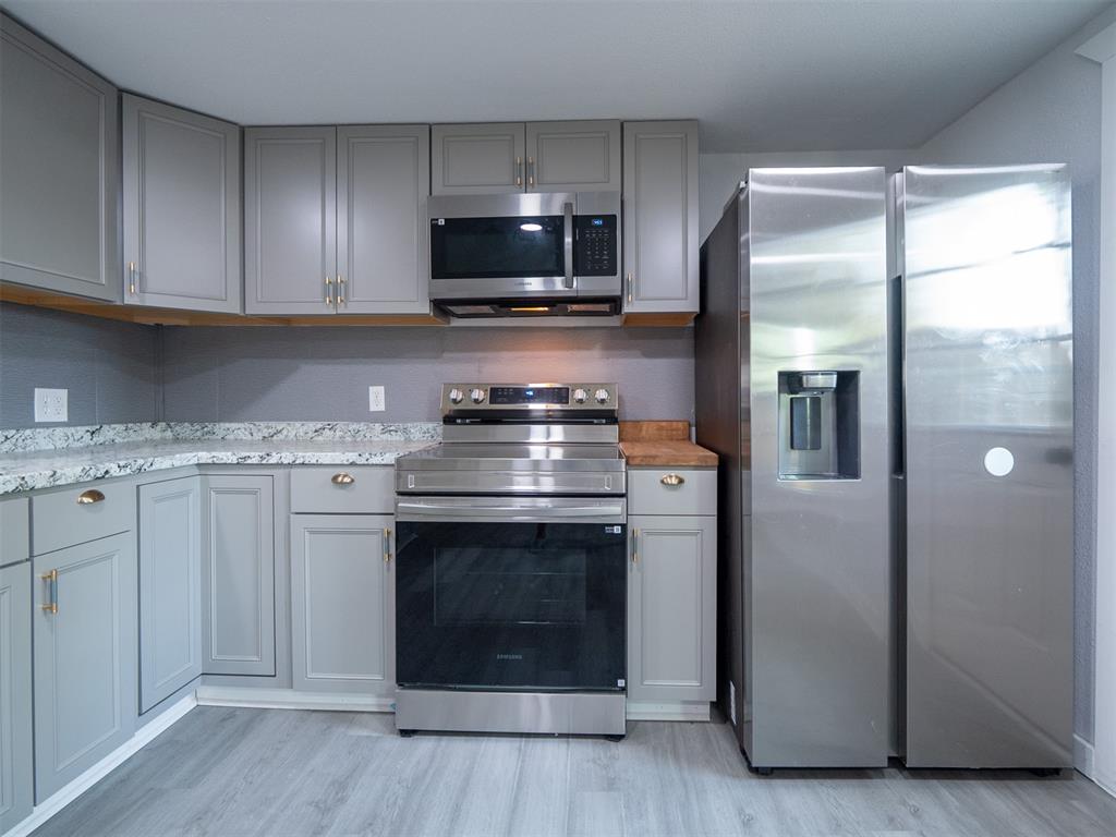 420 W Johnson Street