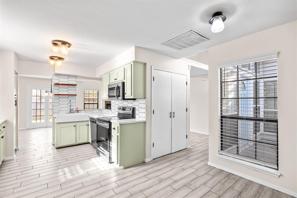 1124 SW 133rd Street