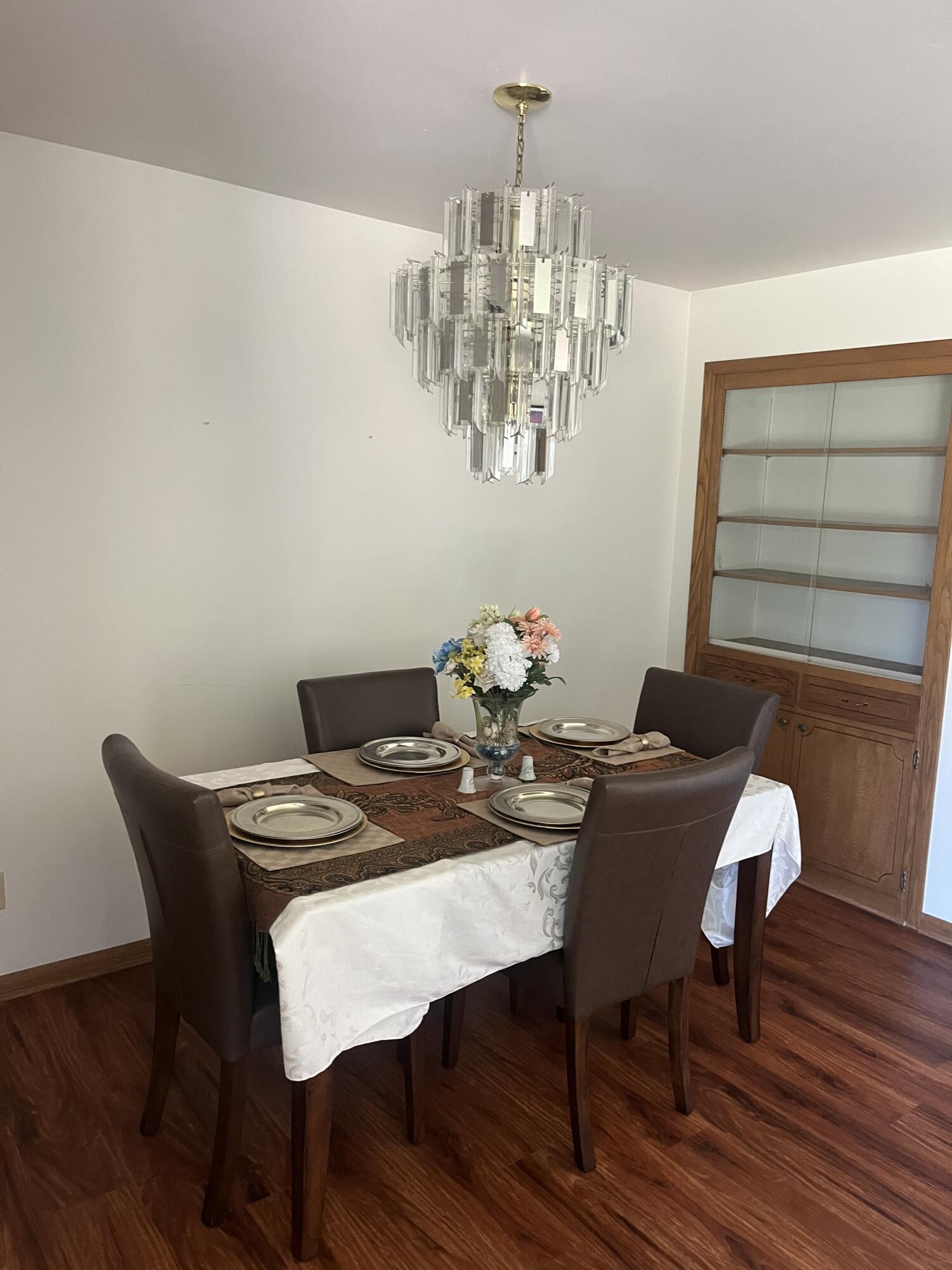 W159N5636 Cindy Ct, Menomonee Falls