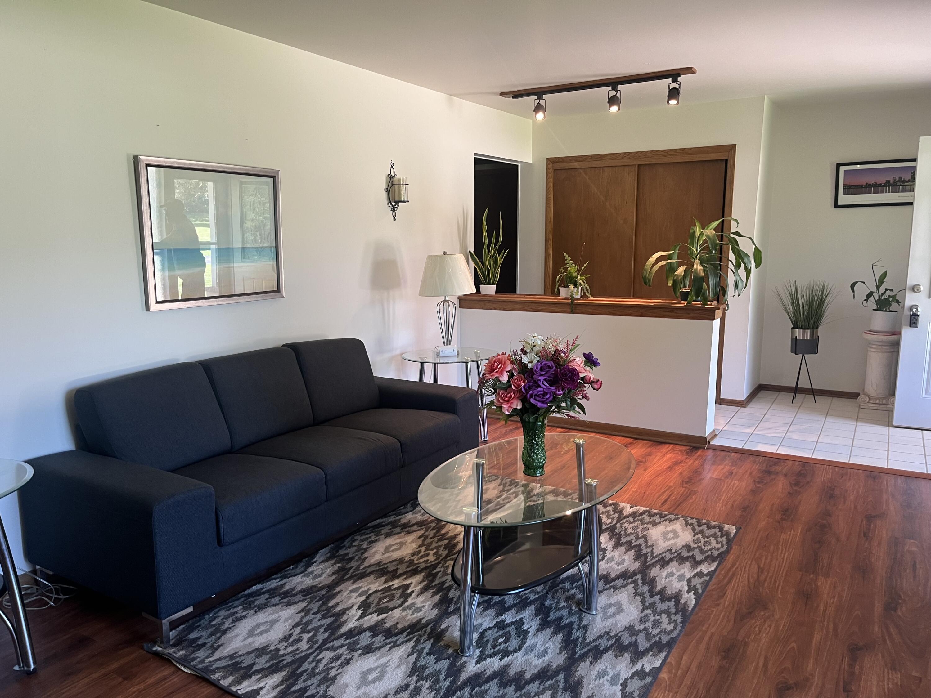 W159N5636 Cindy Ct, Menomonee Falls