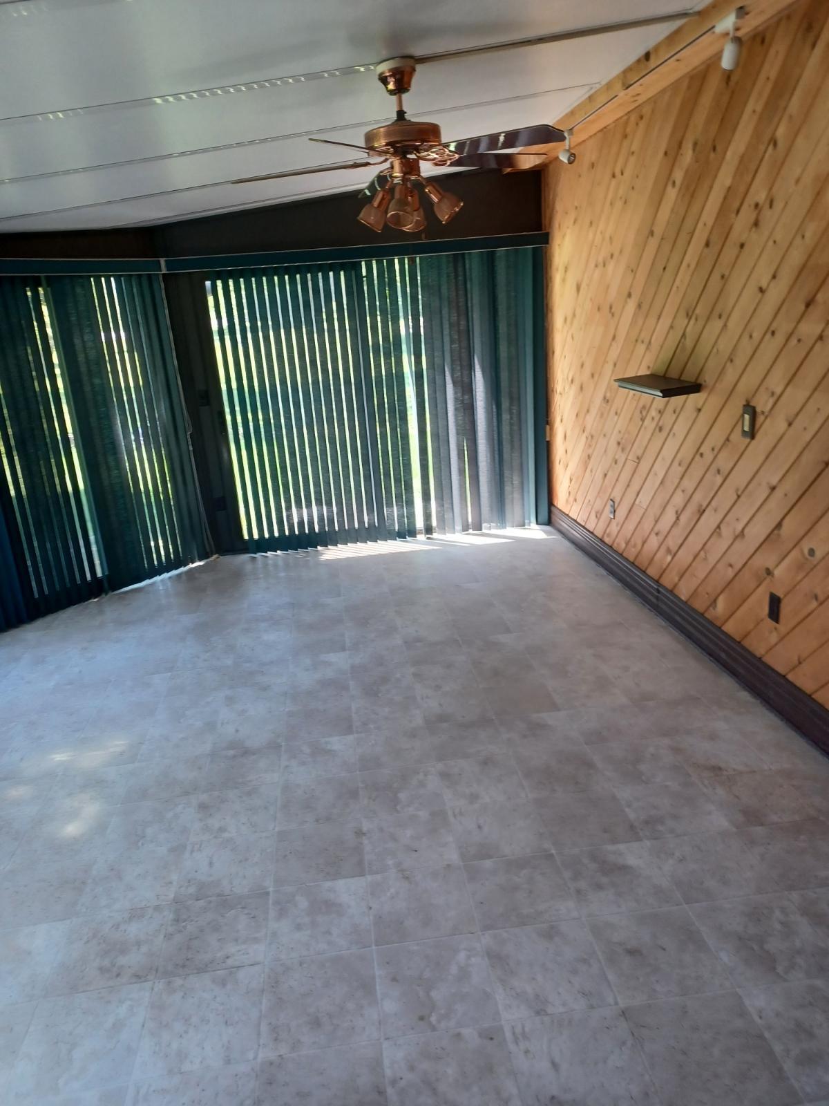 W159N5636 Cindy Ct, Menomonee Falls