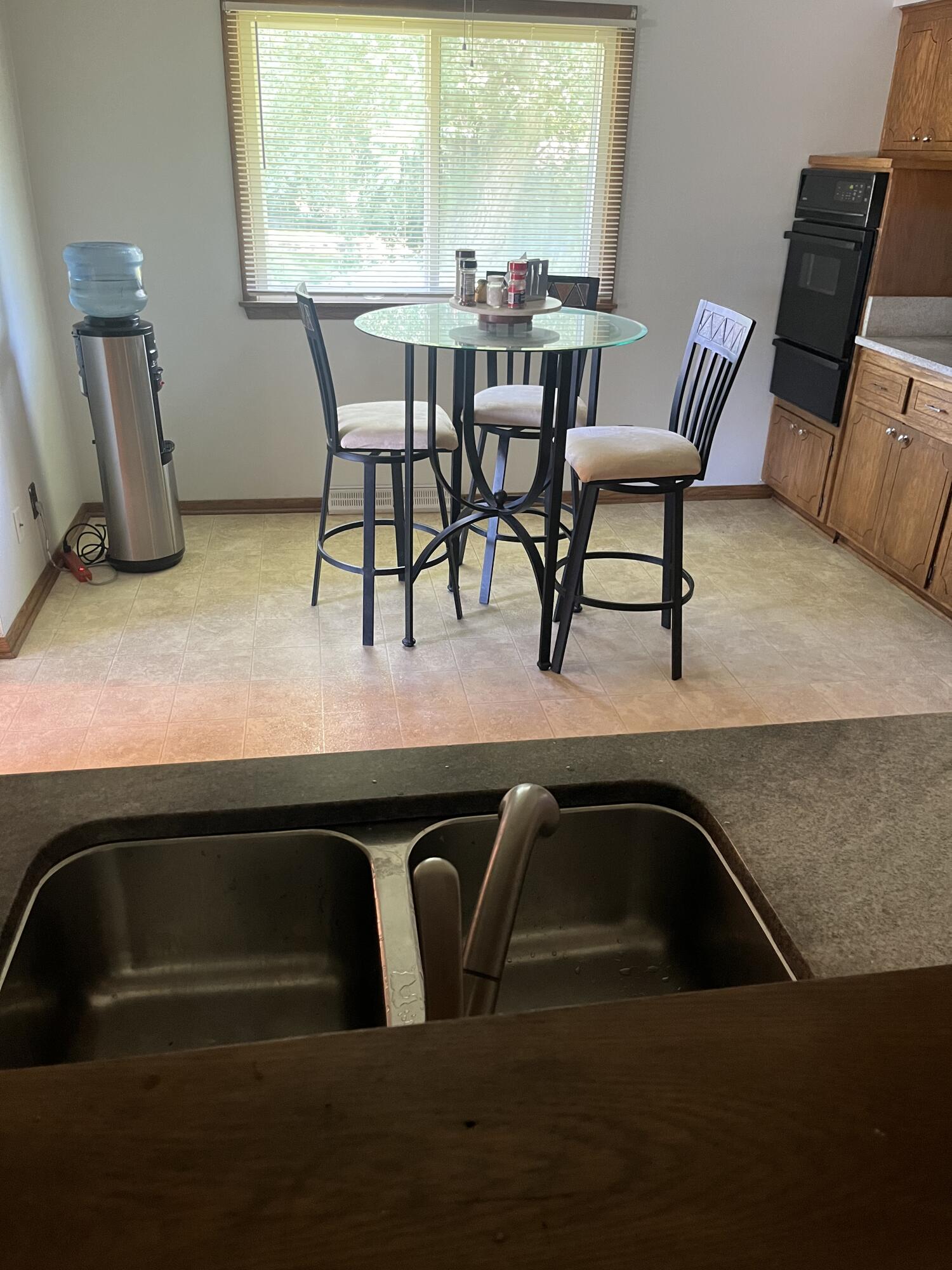 W159N5636 Cindy Ct, Menomonee Falls