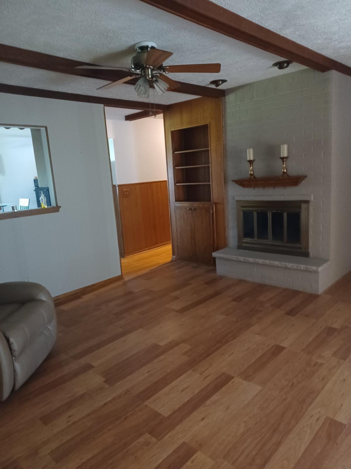 W159N5636 Cindy Ct, Menomonee Falls