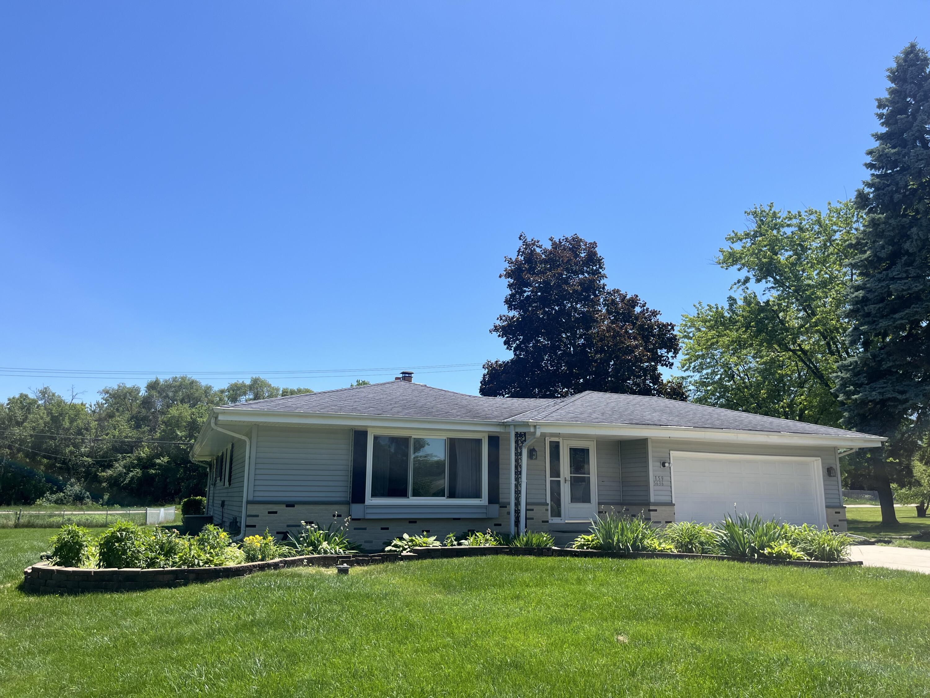 W159N5636 Cindy Ct, Menomonee Falls