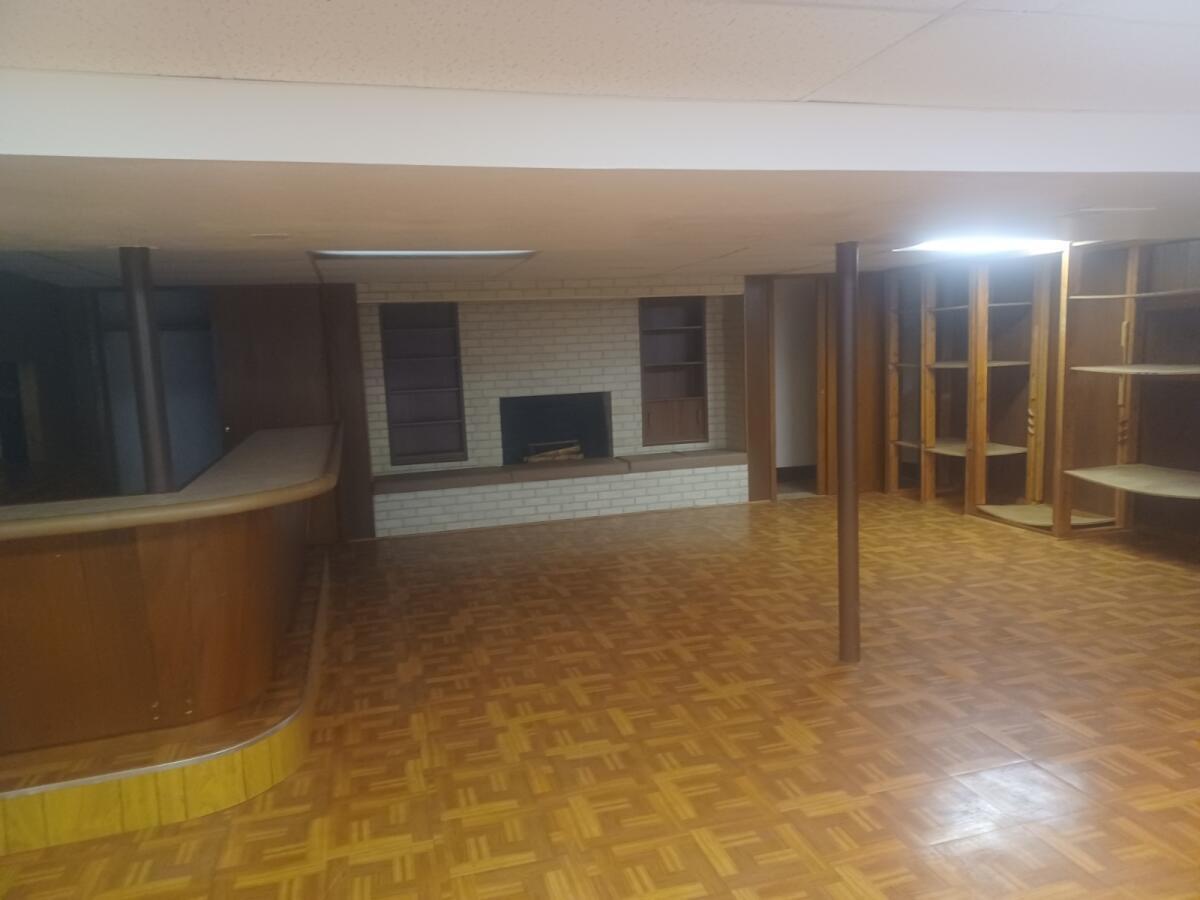 W159N5636 Cindy Ct, Menomonee Falls