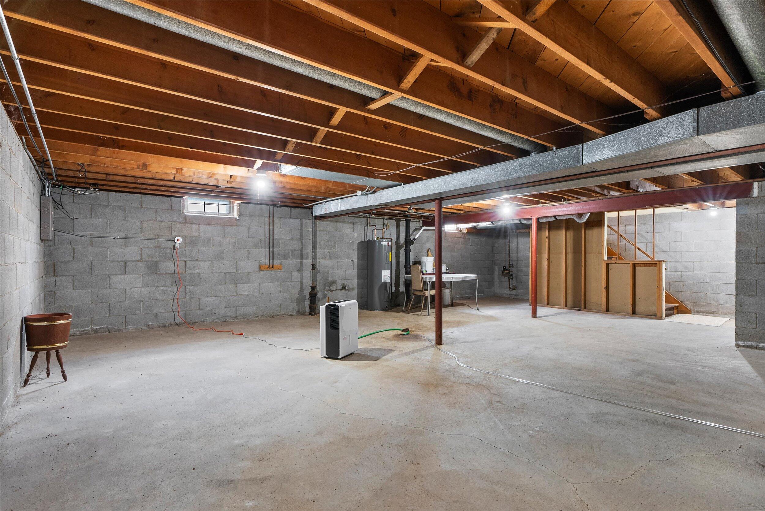 5600 S Denis Ct, Hales Corners