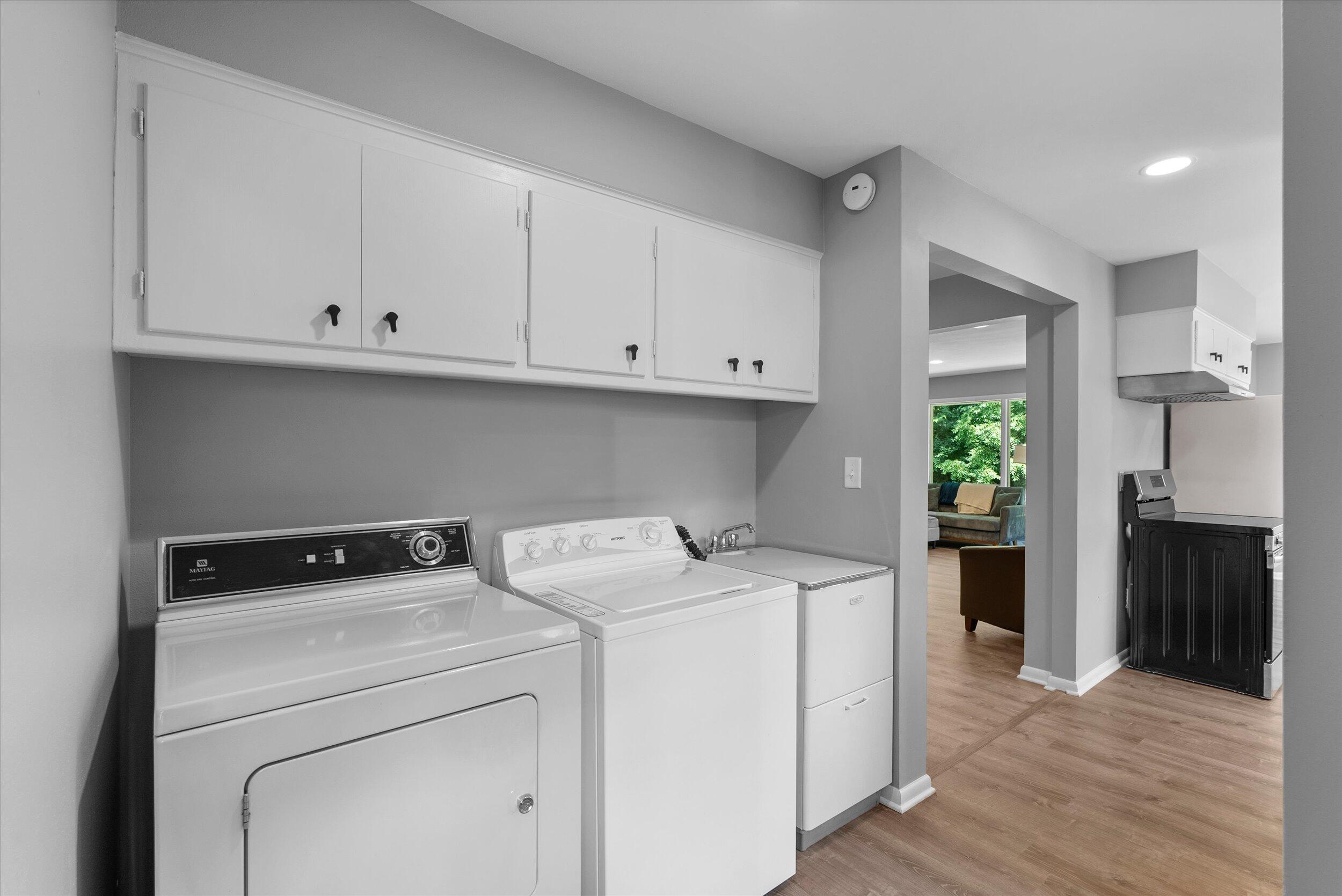 5600 S Denis Ct, Hales Corners