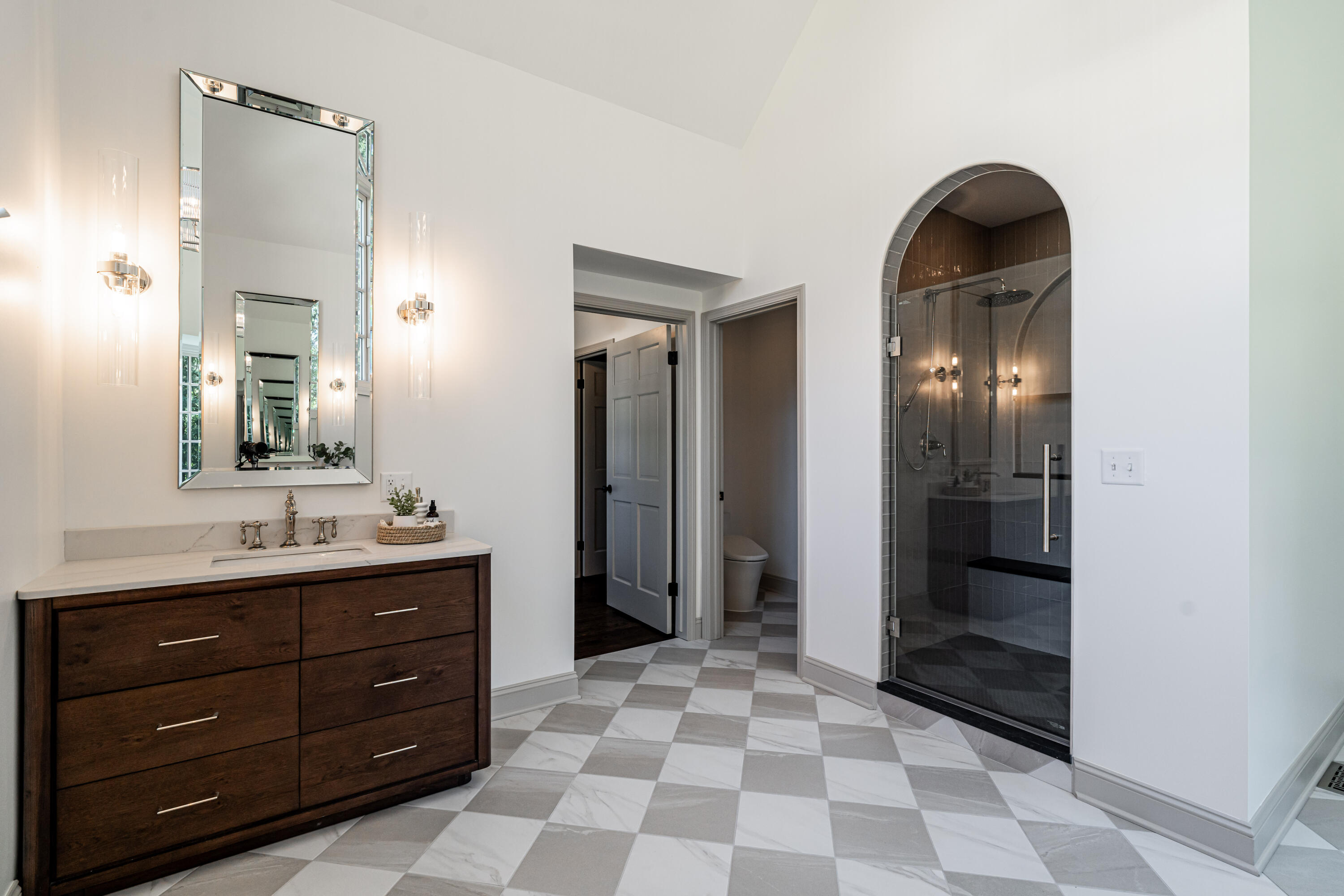 9931 N Otto Rd, Mequon