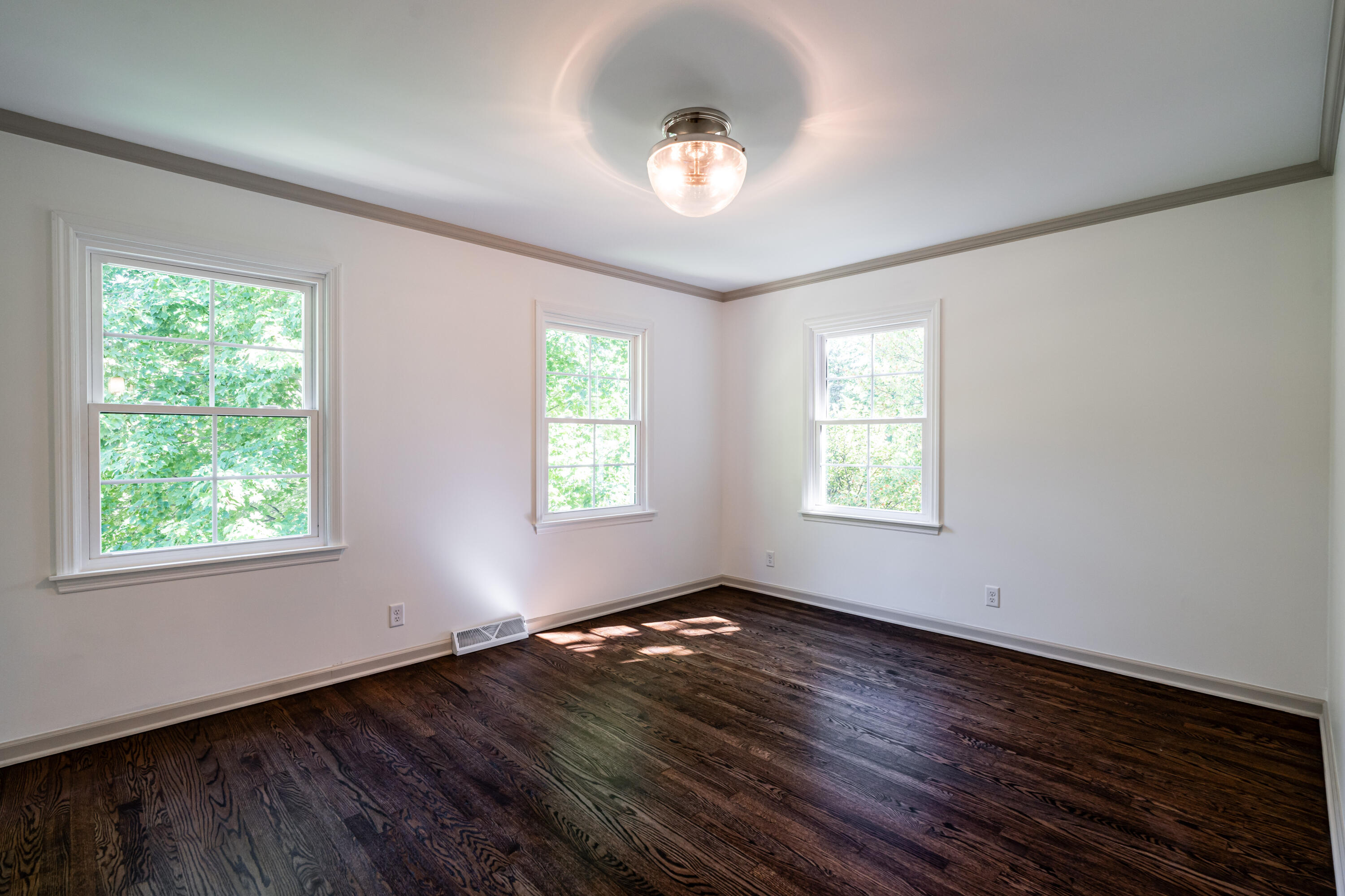 9931 N Otto Rd, Mequon