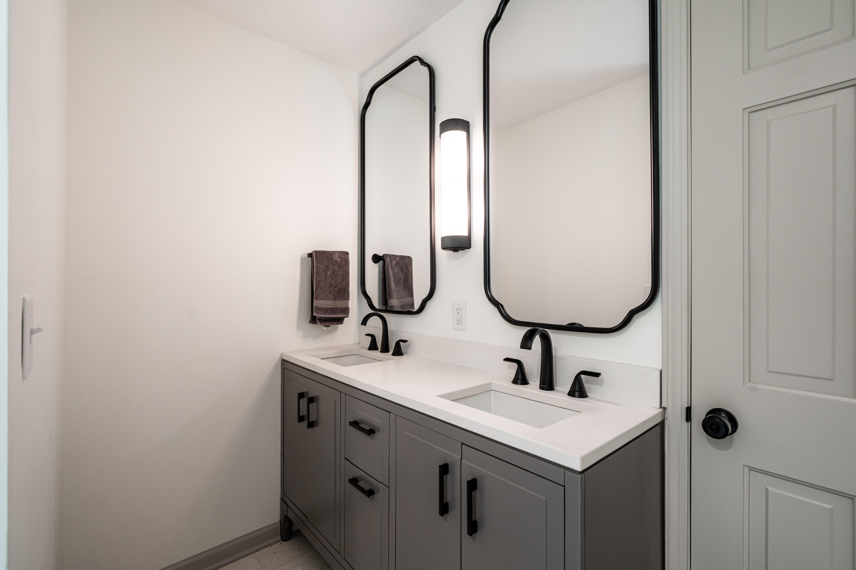 9931 N Otto Rd, Mequon