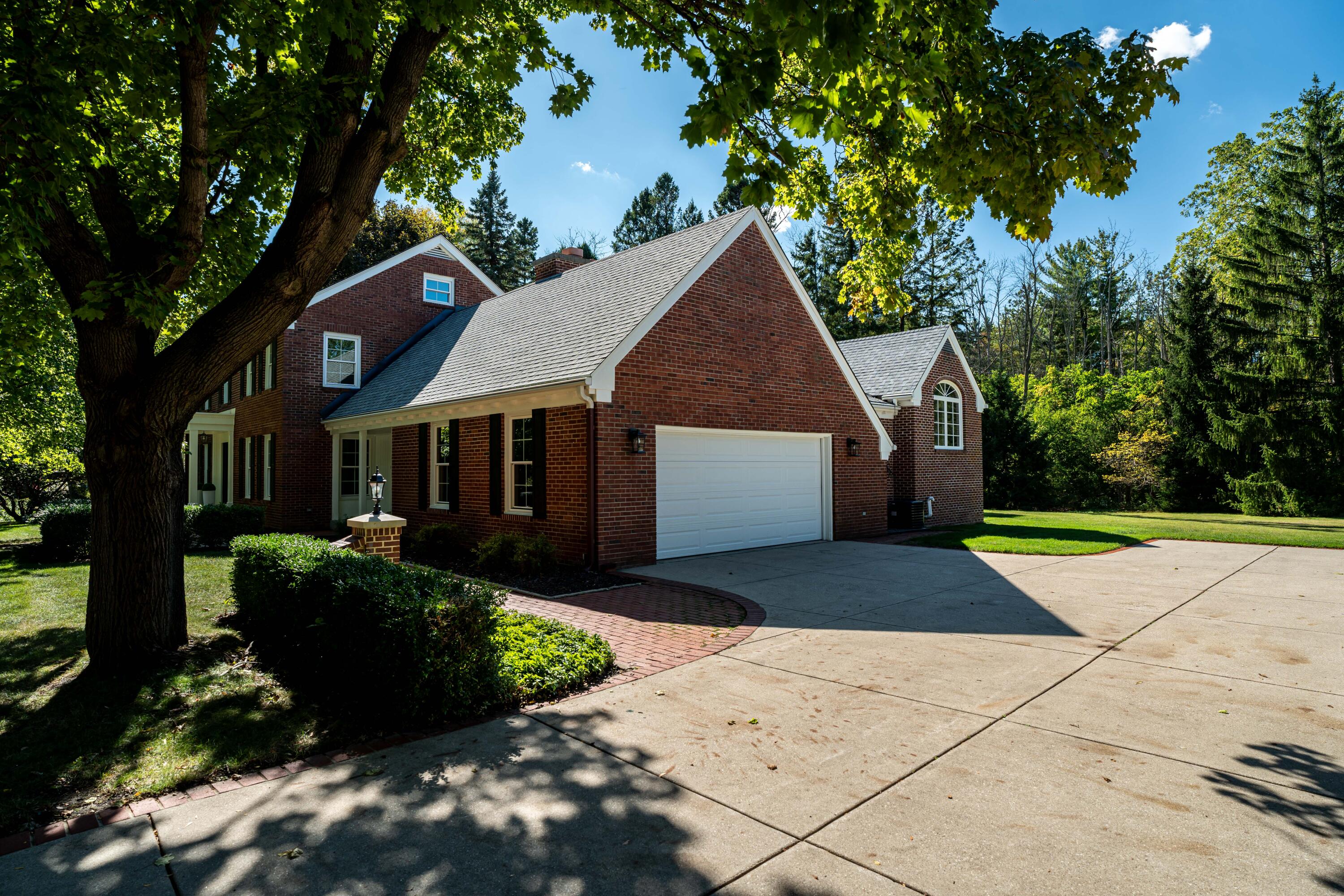 9931 N Otto Rd, Mequon