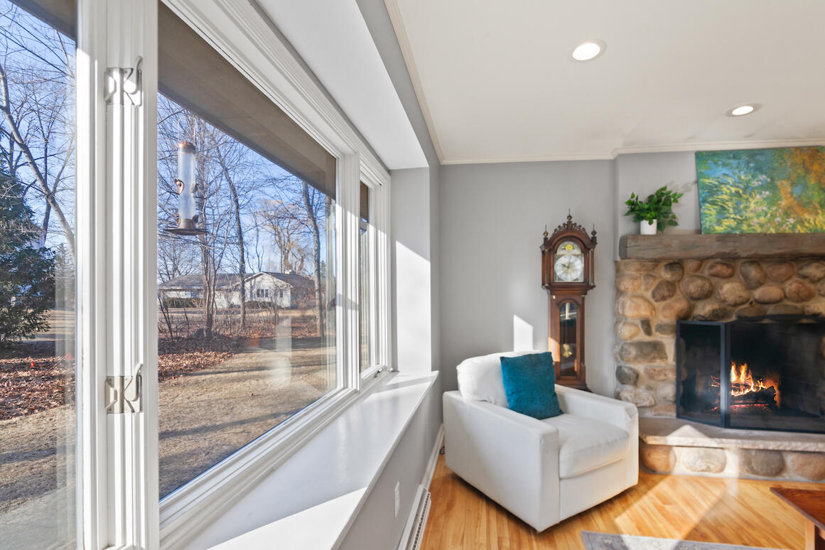 2465 Tilton Ln, Brookfield
