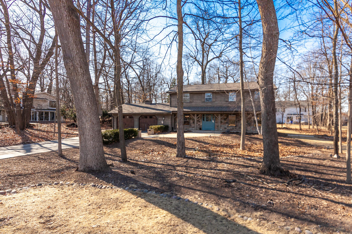 2465 Tilton Ln, Brookfield