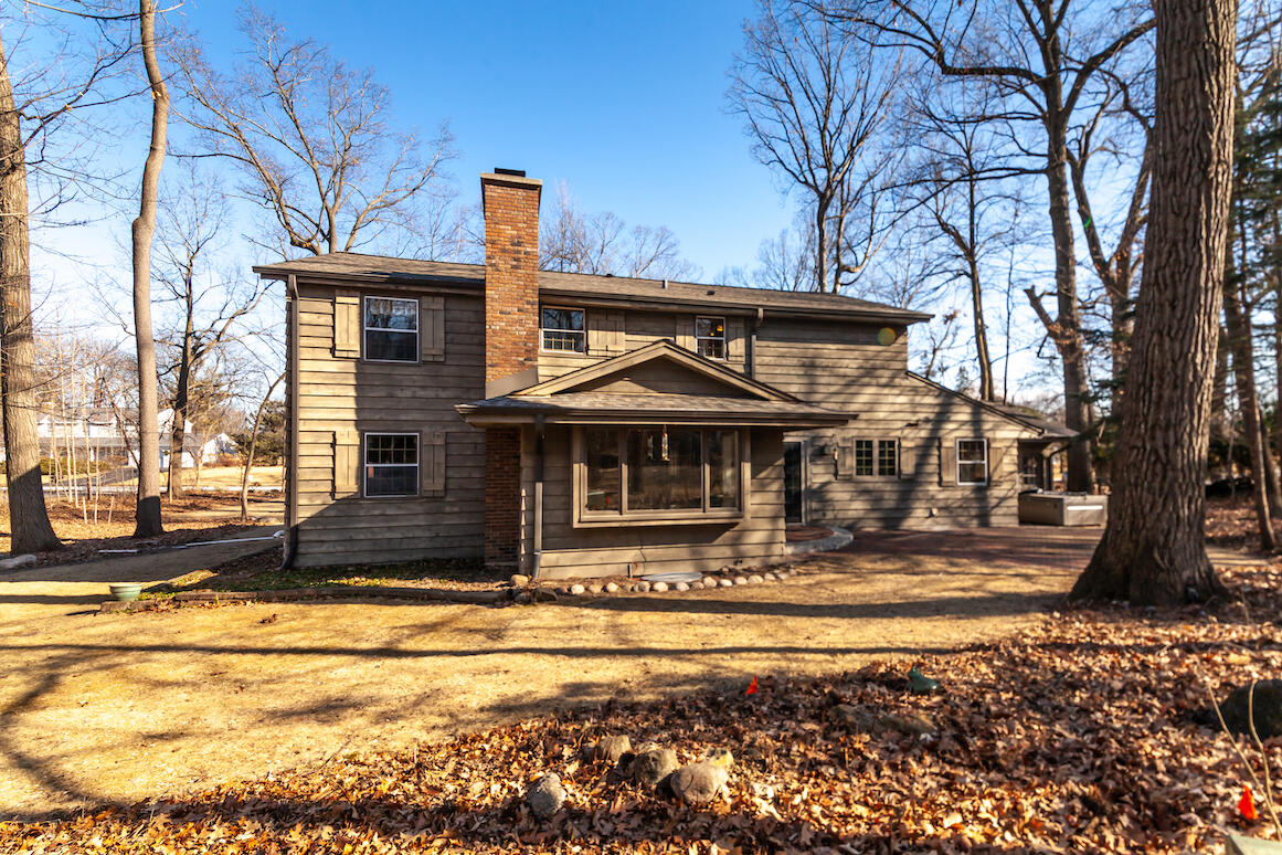 2465 Tilton Ln, Brookfield