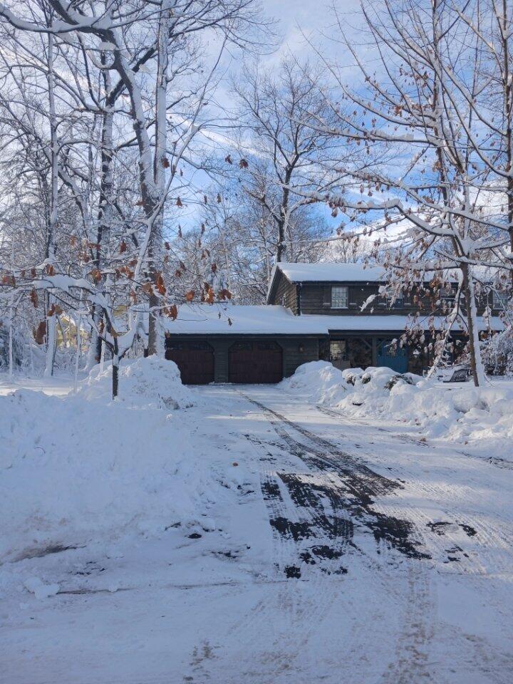 2465 Tilton Ln, Brookfield