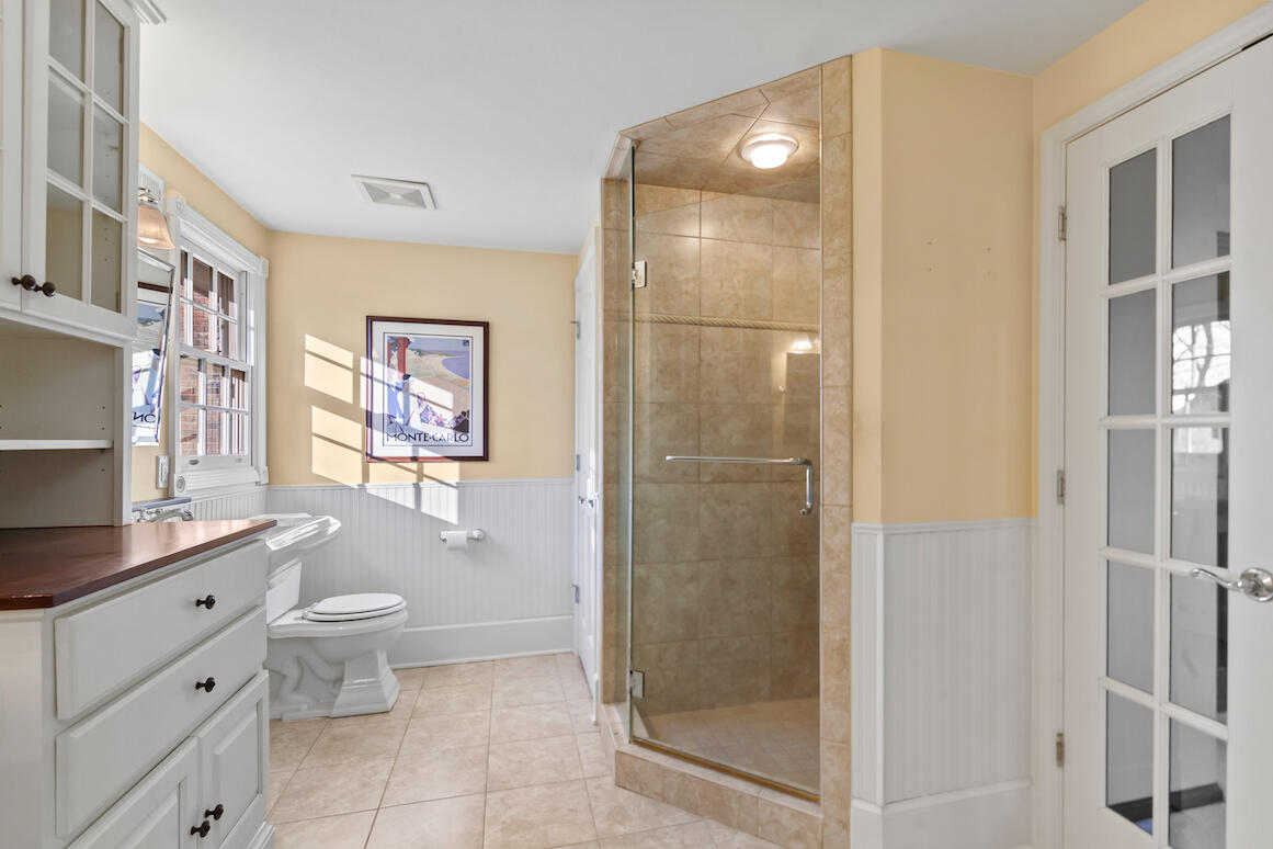 2465 Tilton Ln, Brookfield