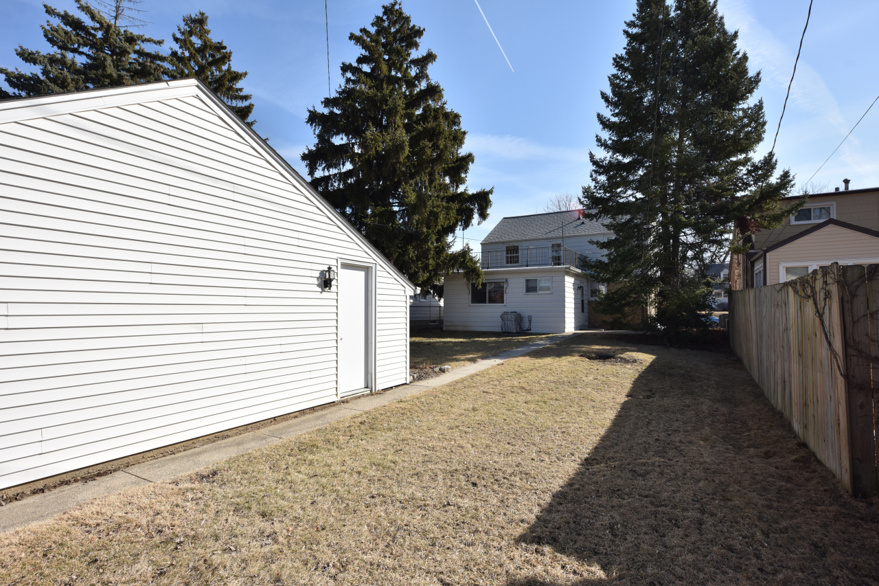 3051 N 78th St, Milwaukee