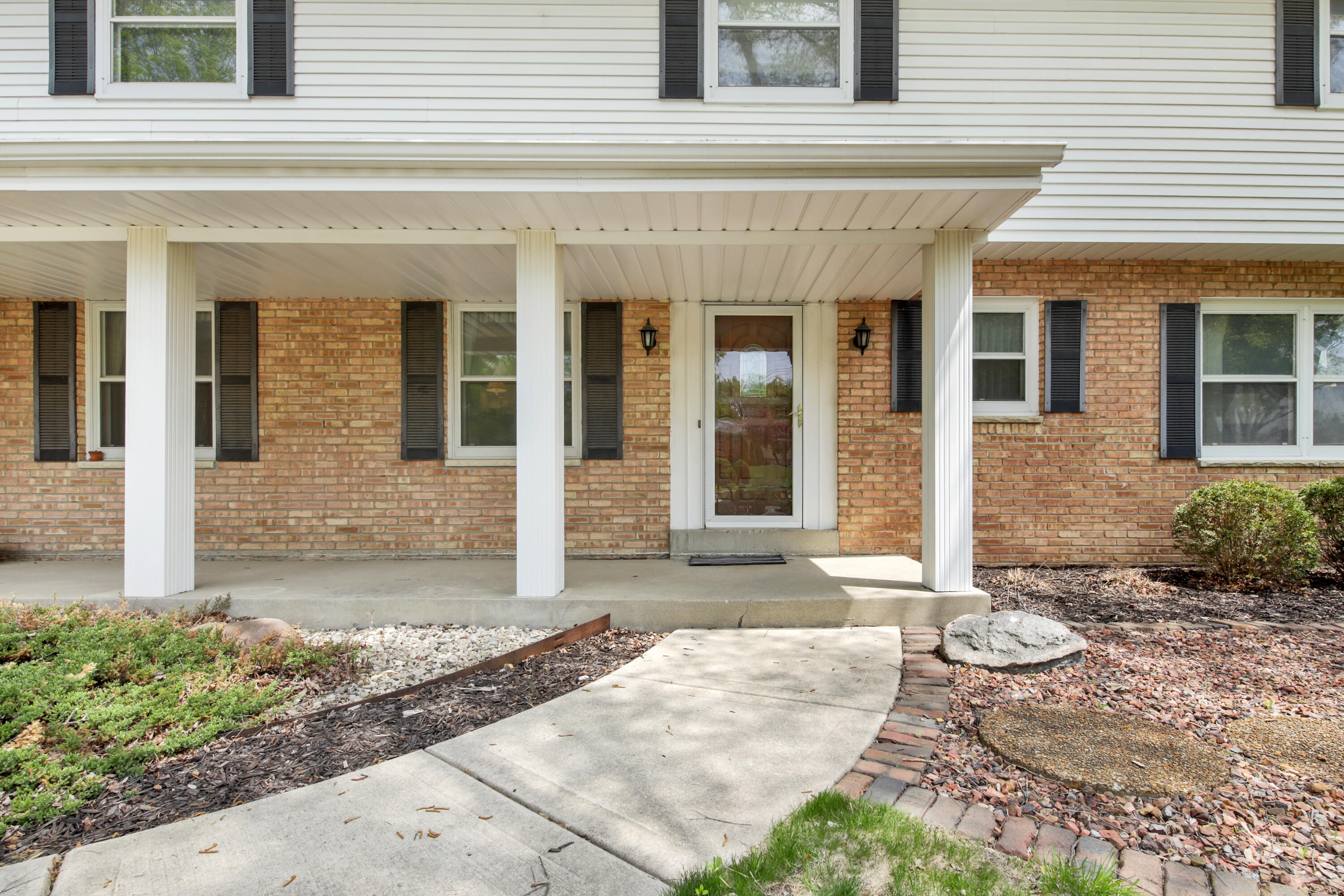 2820 N Park Dr, Wauwatosa