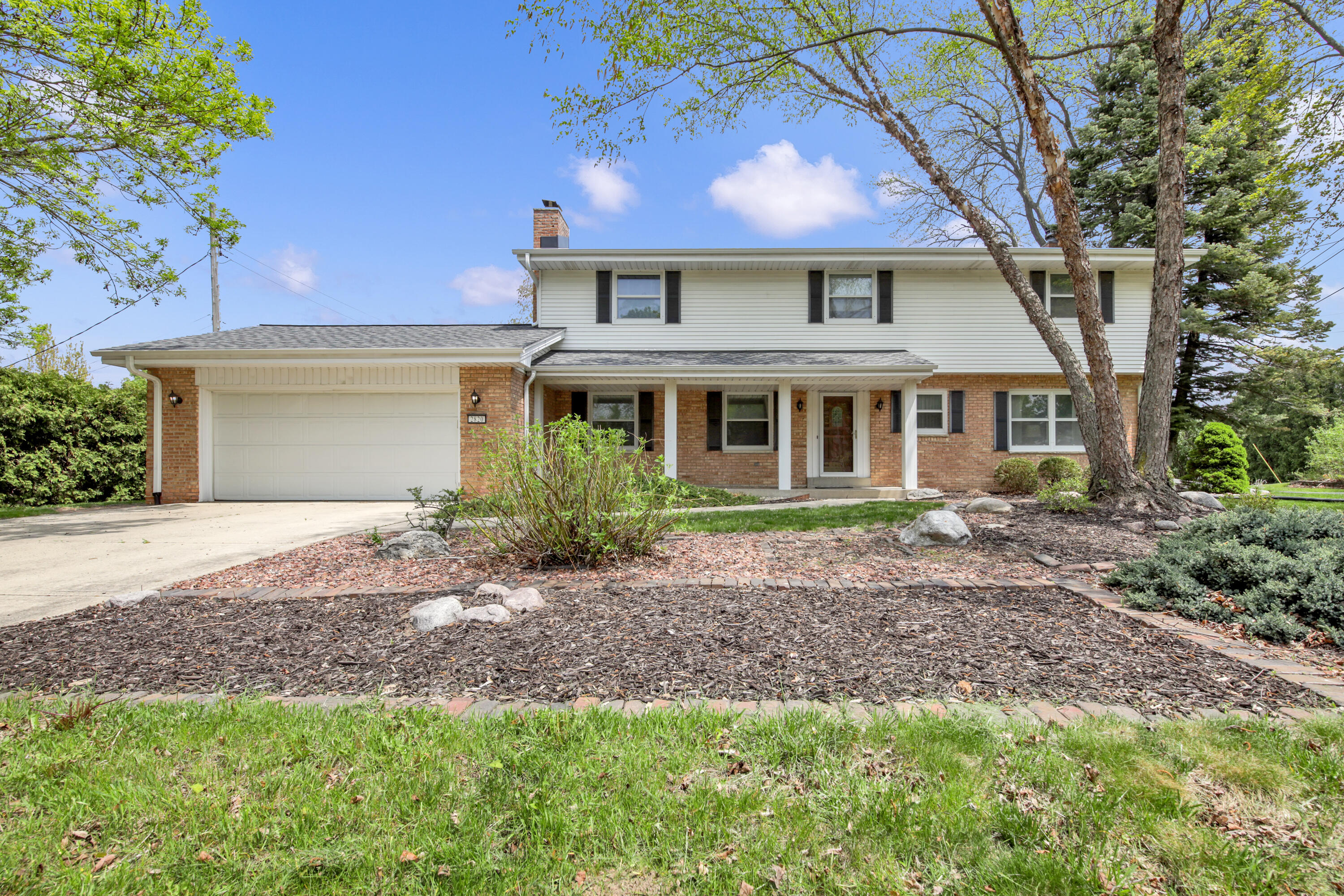 2820 N Park Dr, Wauwatosa
