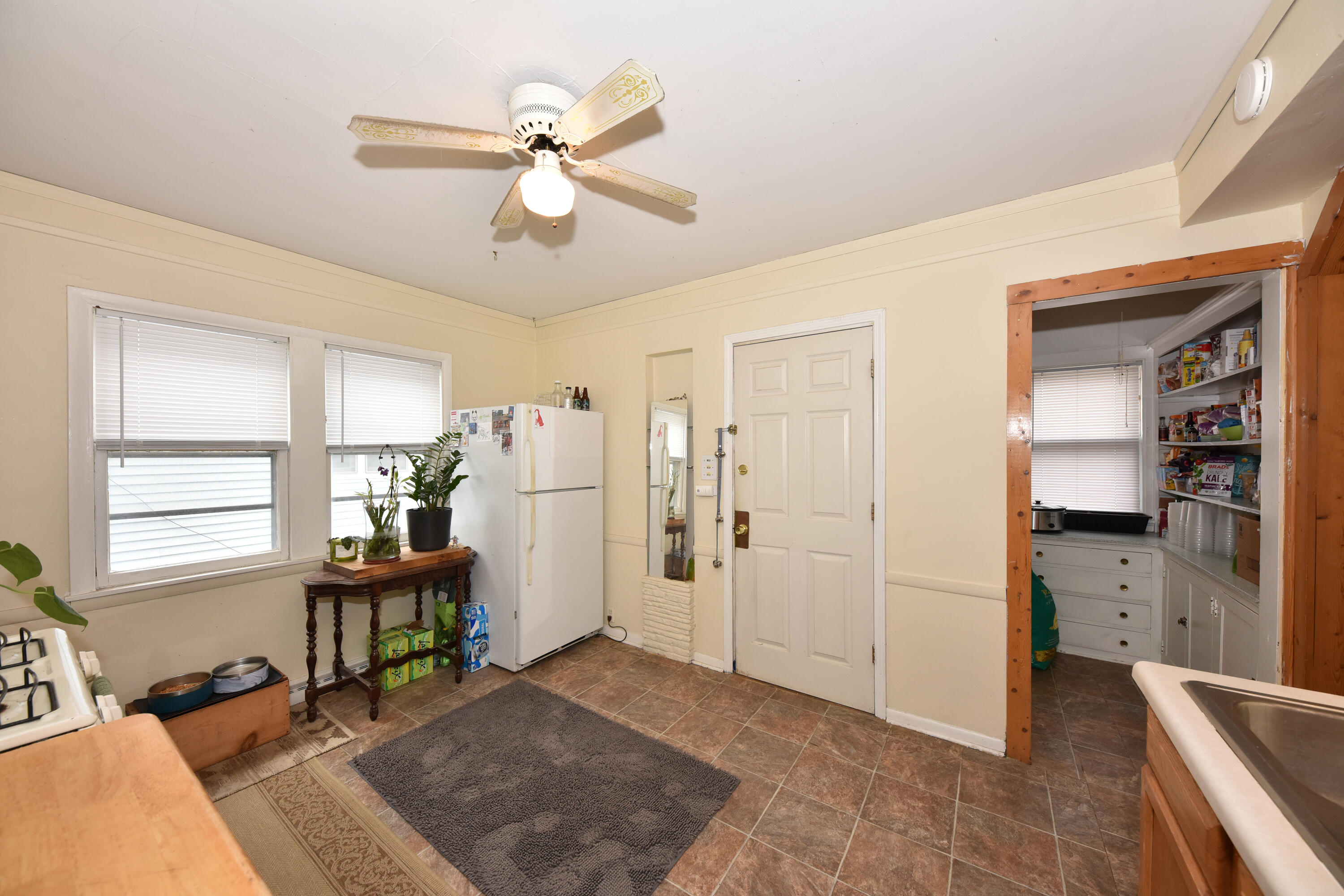 2335 N 65th St, 2337, Wauwatosa