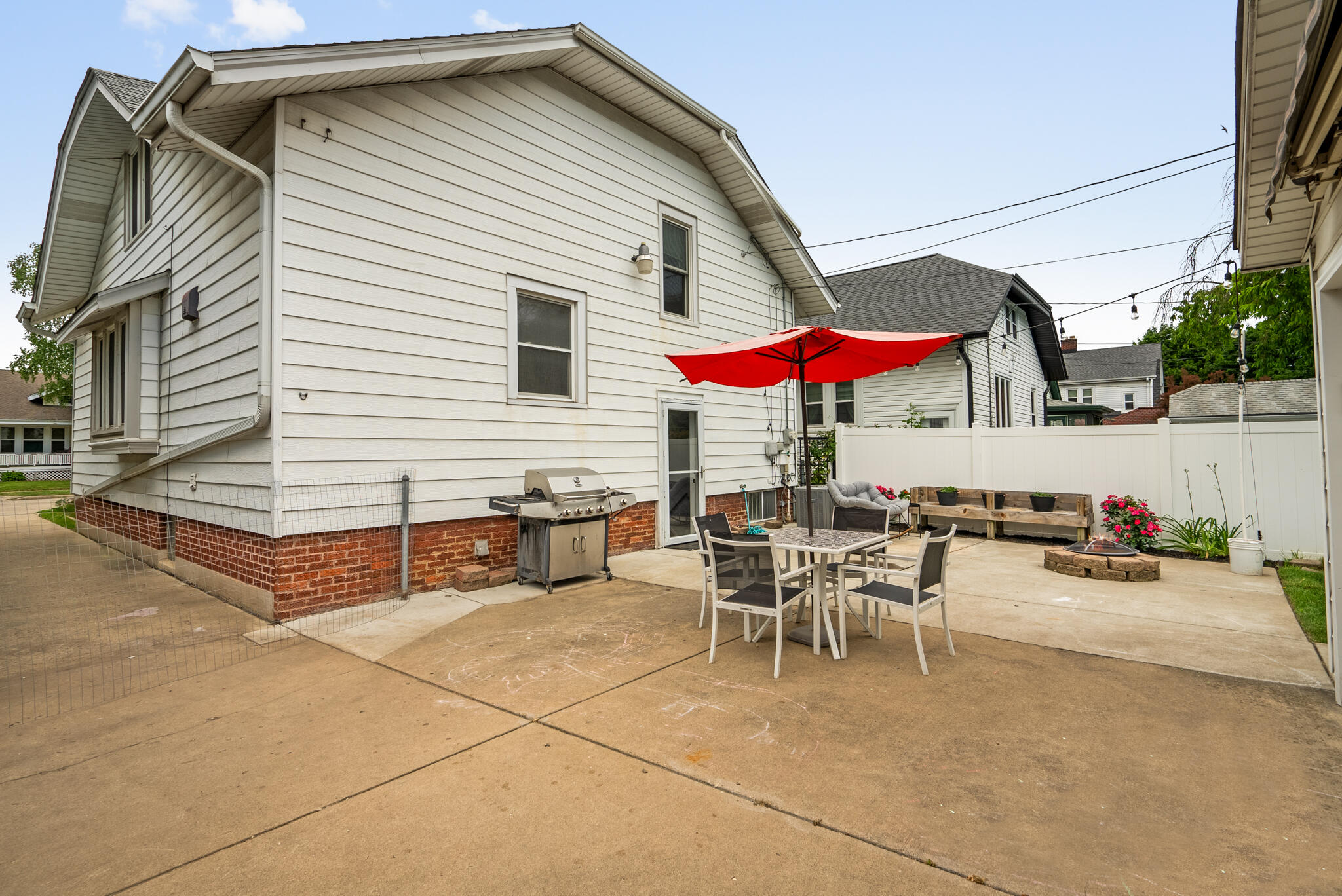 1133 Arthur Ave