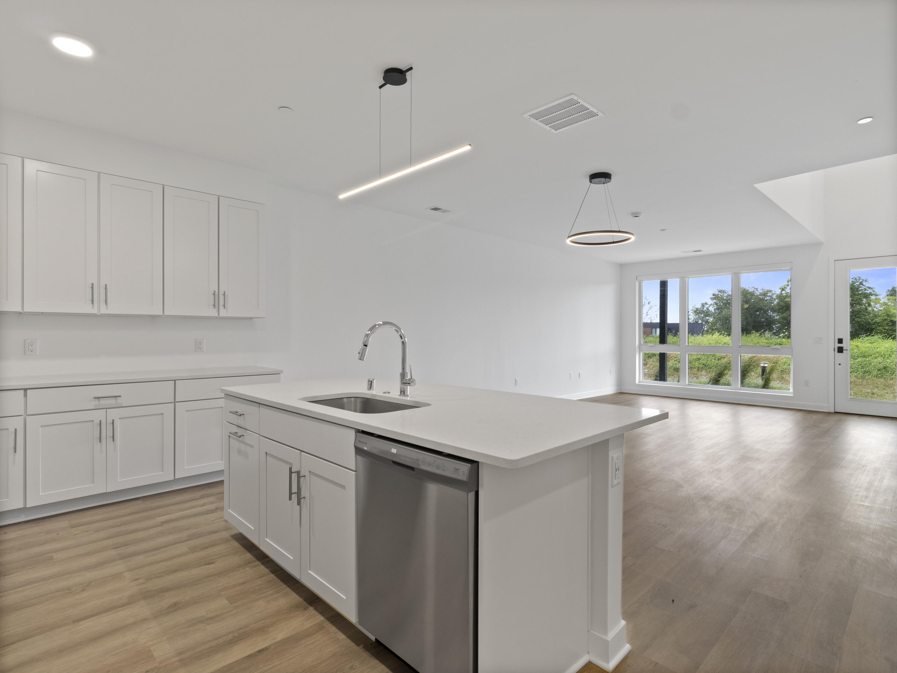 9378 S Alder Pl, 105, Oak Creek