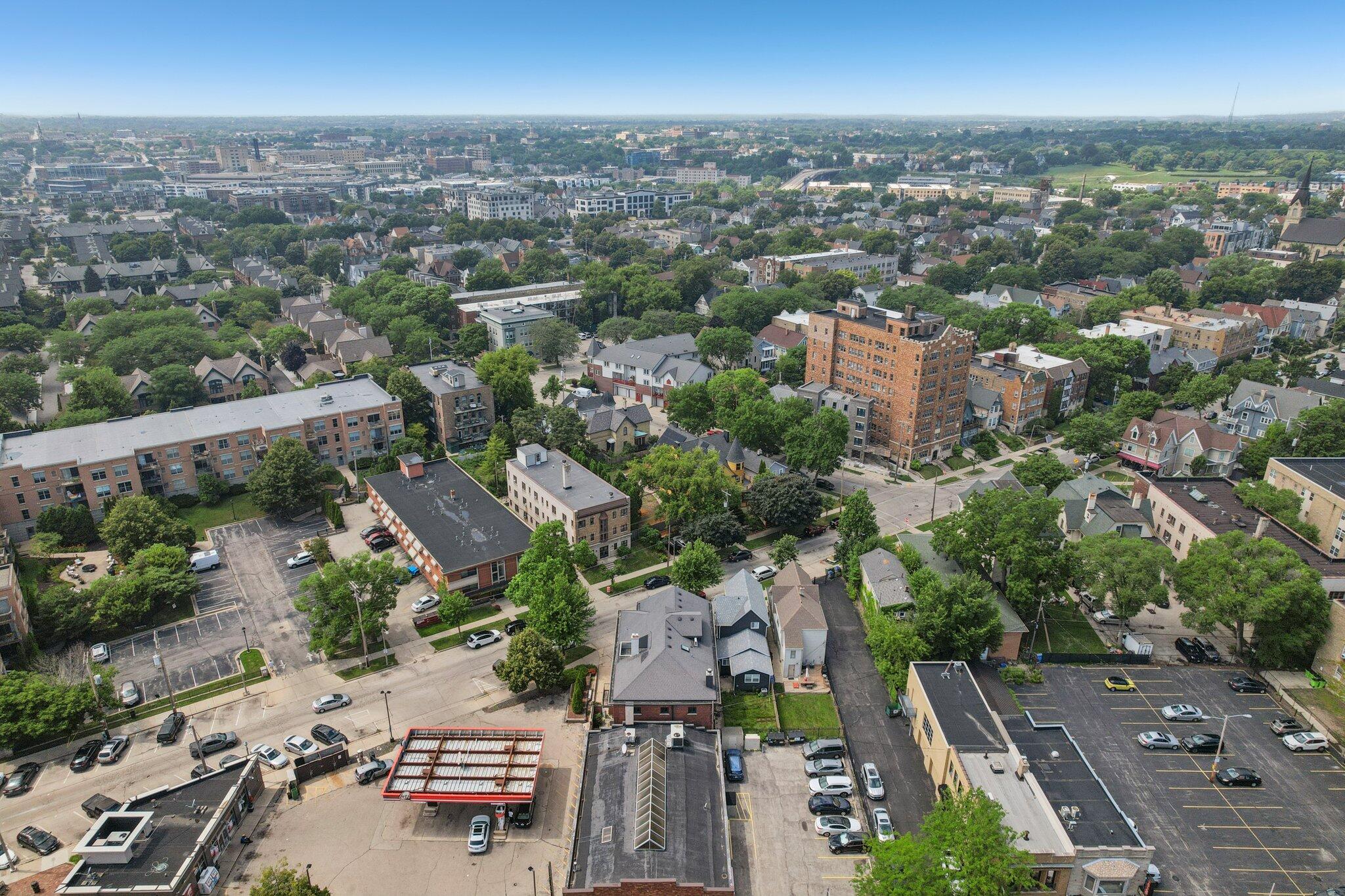 1442 N Franklin Pl, 3, Milwaukee