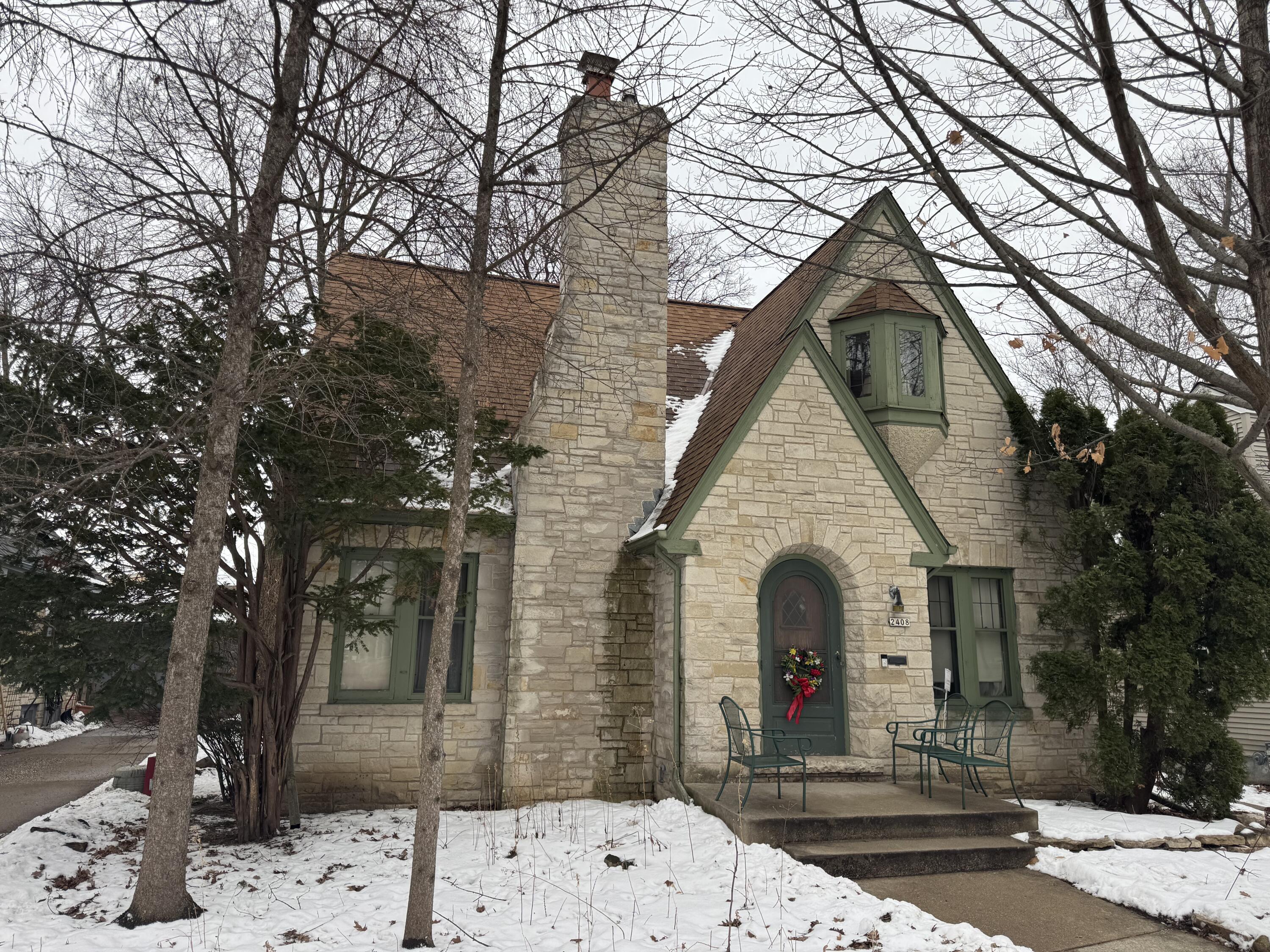 2408 N 73rd St