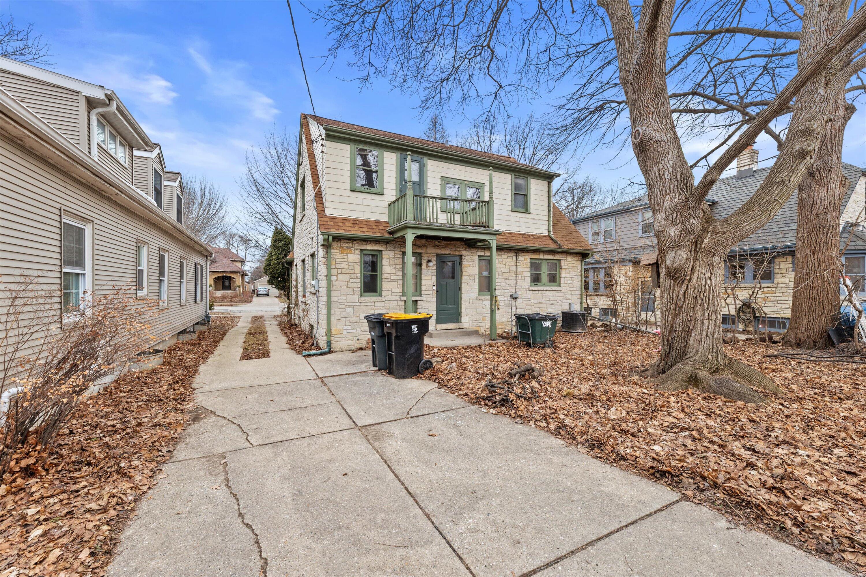 2408 N 73rd St