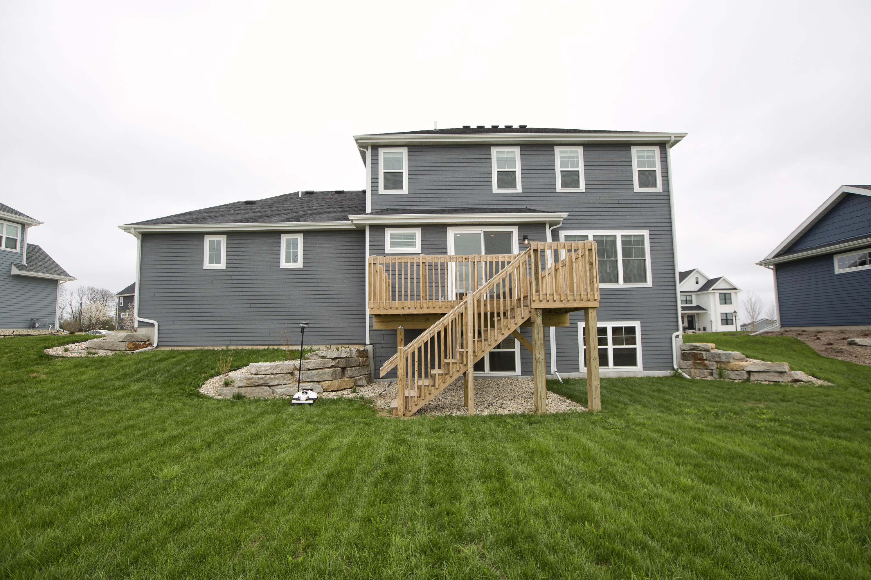 10601 N Tree Sparrow Dr, Mequon