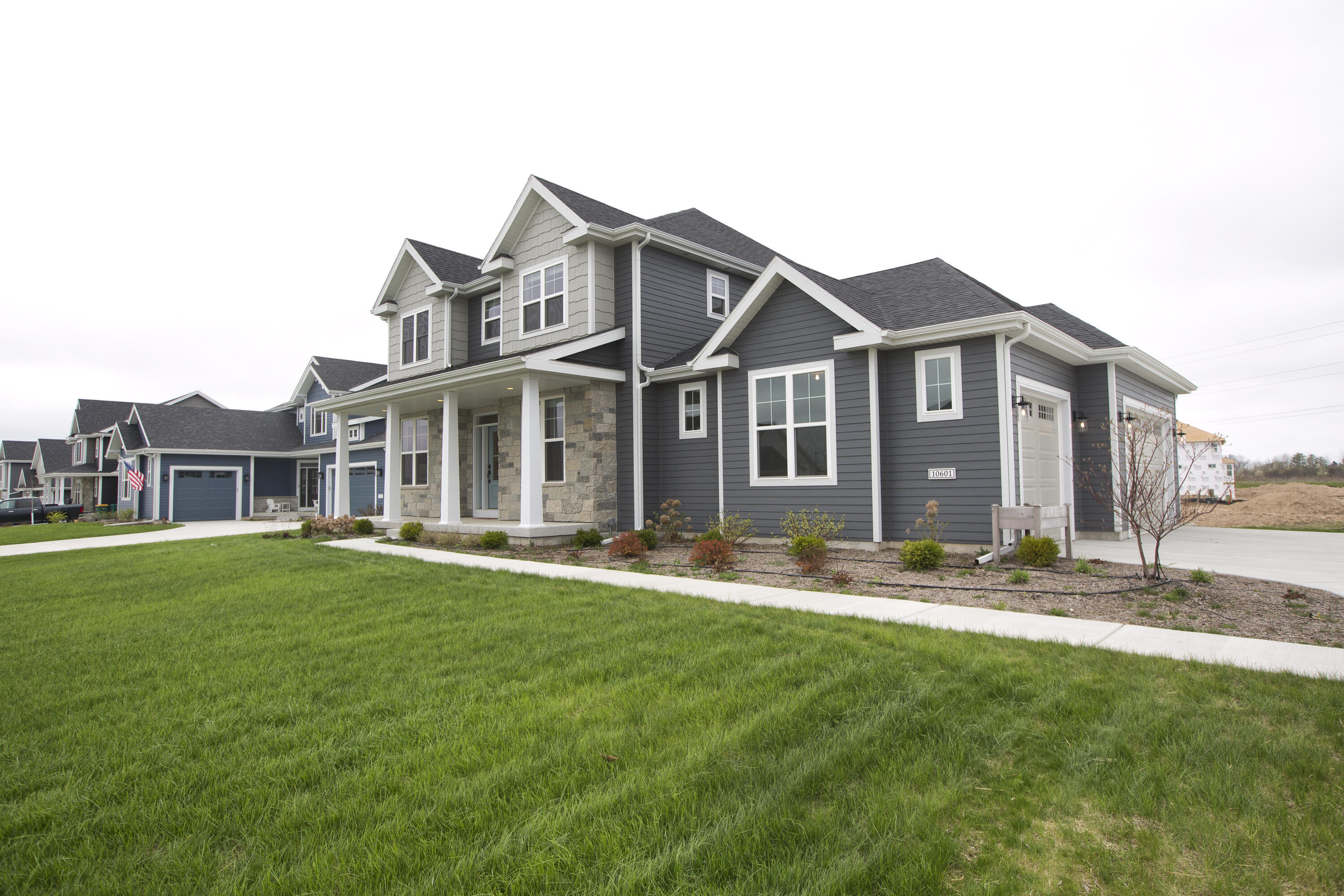 10601 N Tree Sparrow Dr, Mequon