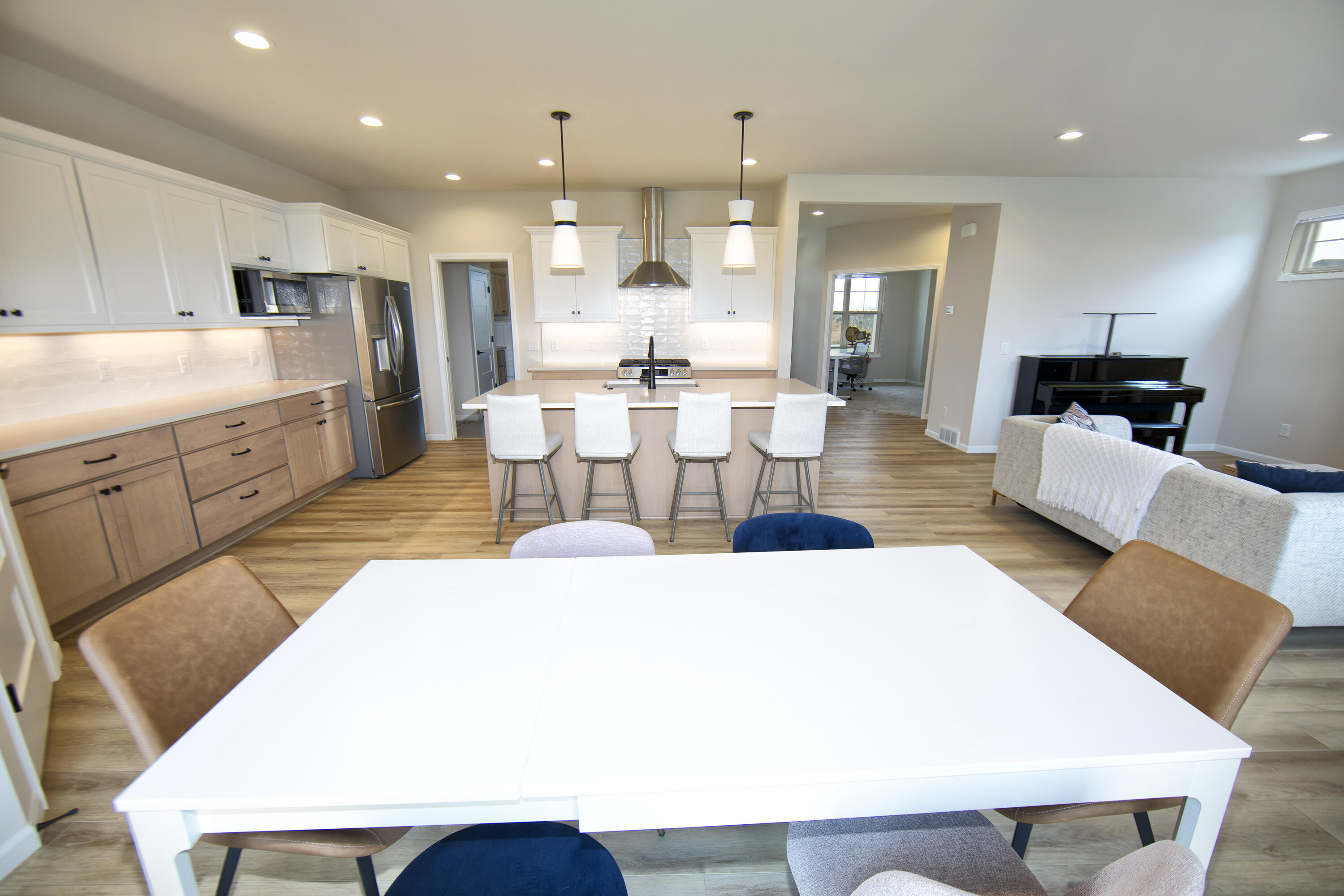 10601 N Tree Sparrow Dr, Mequon