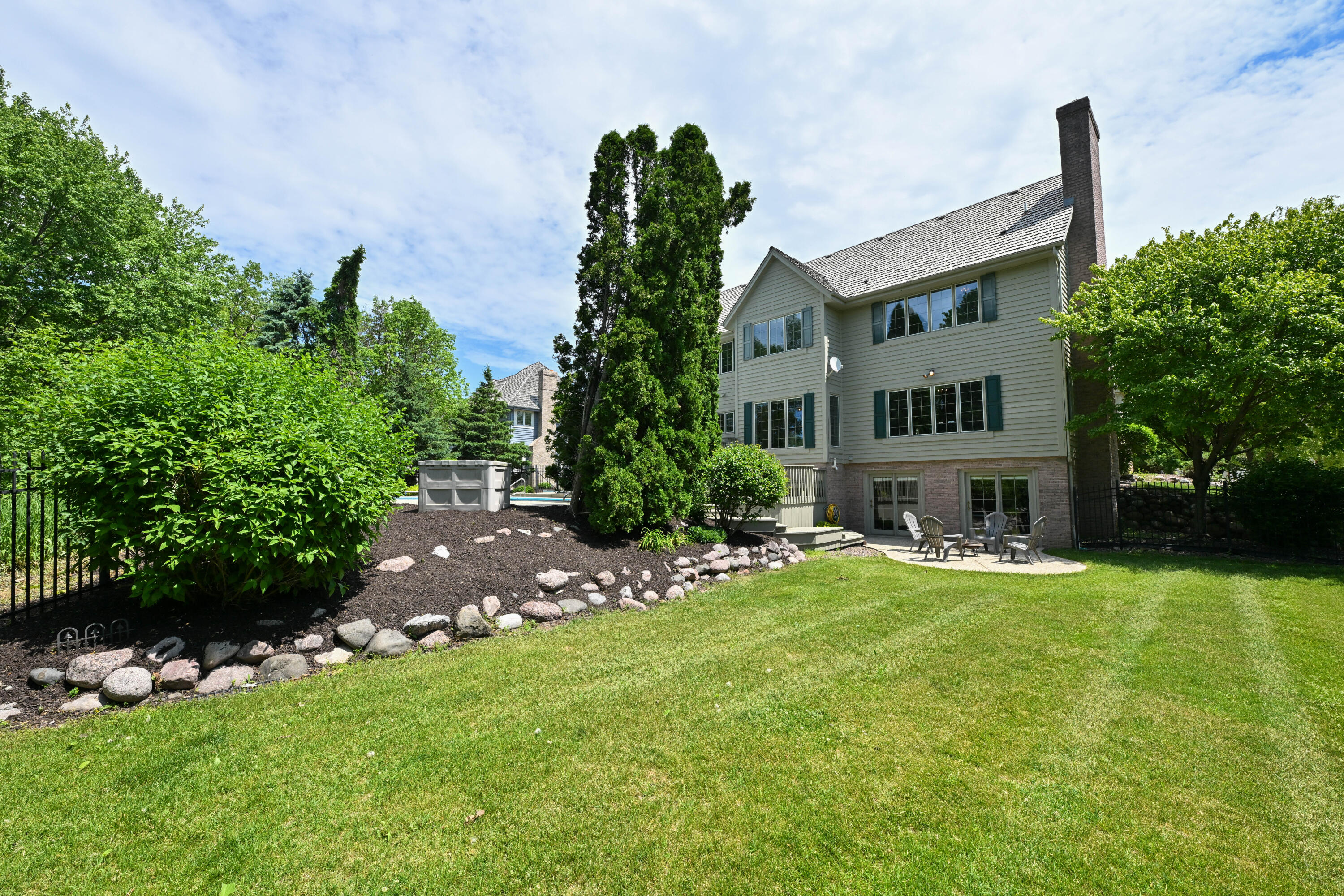 4665 Hastings Dr