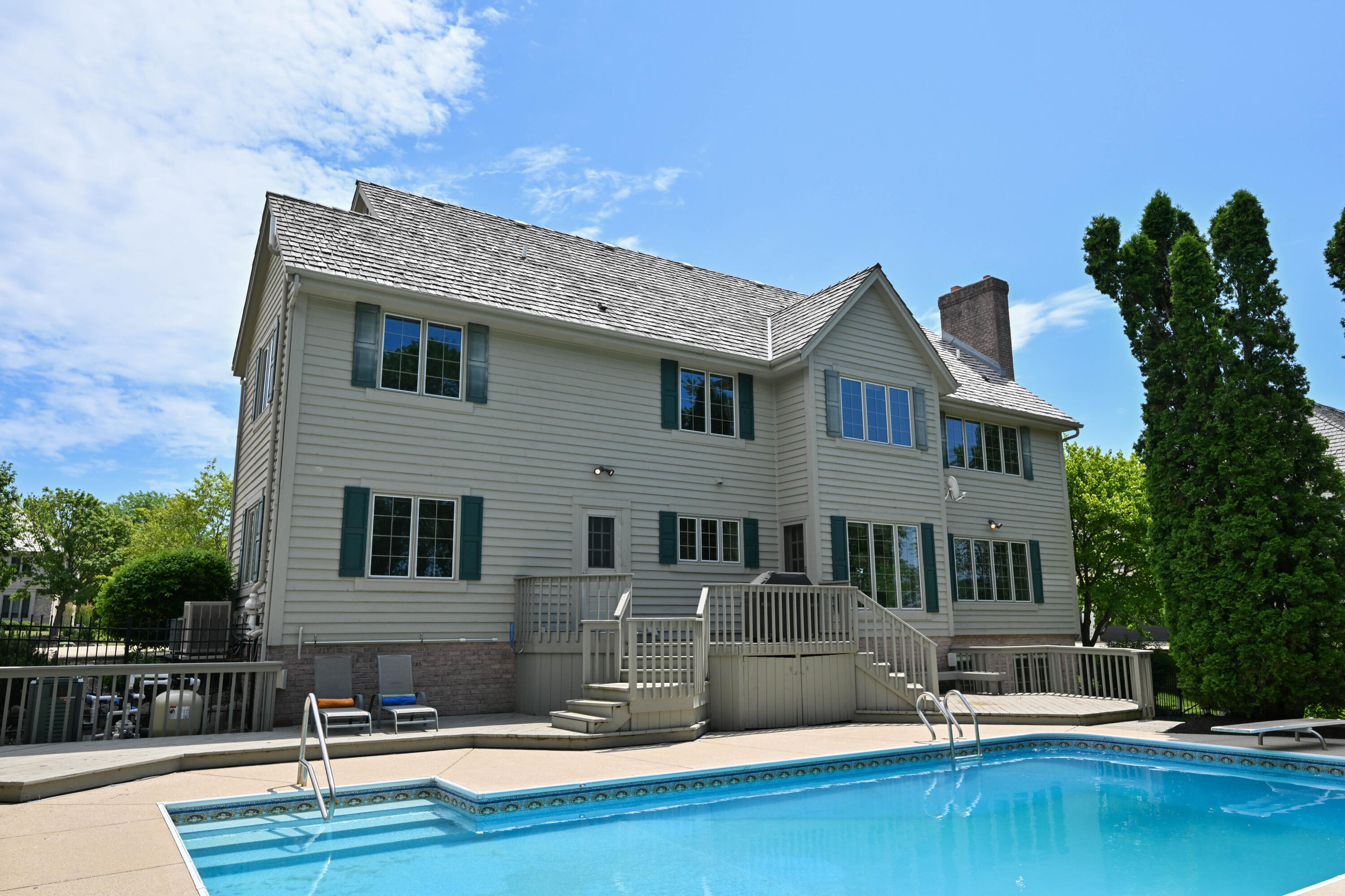 4665 Hastings Dr