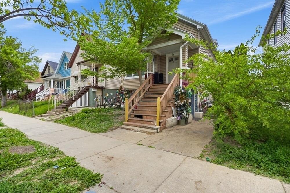1978 S 12th St S