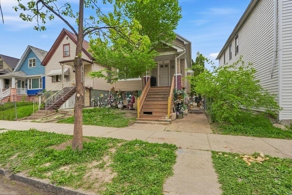 1978 S 12th St S