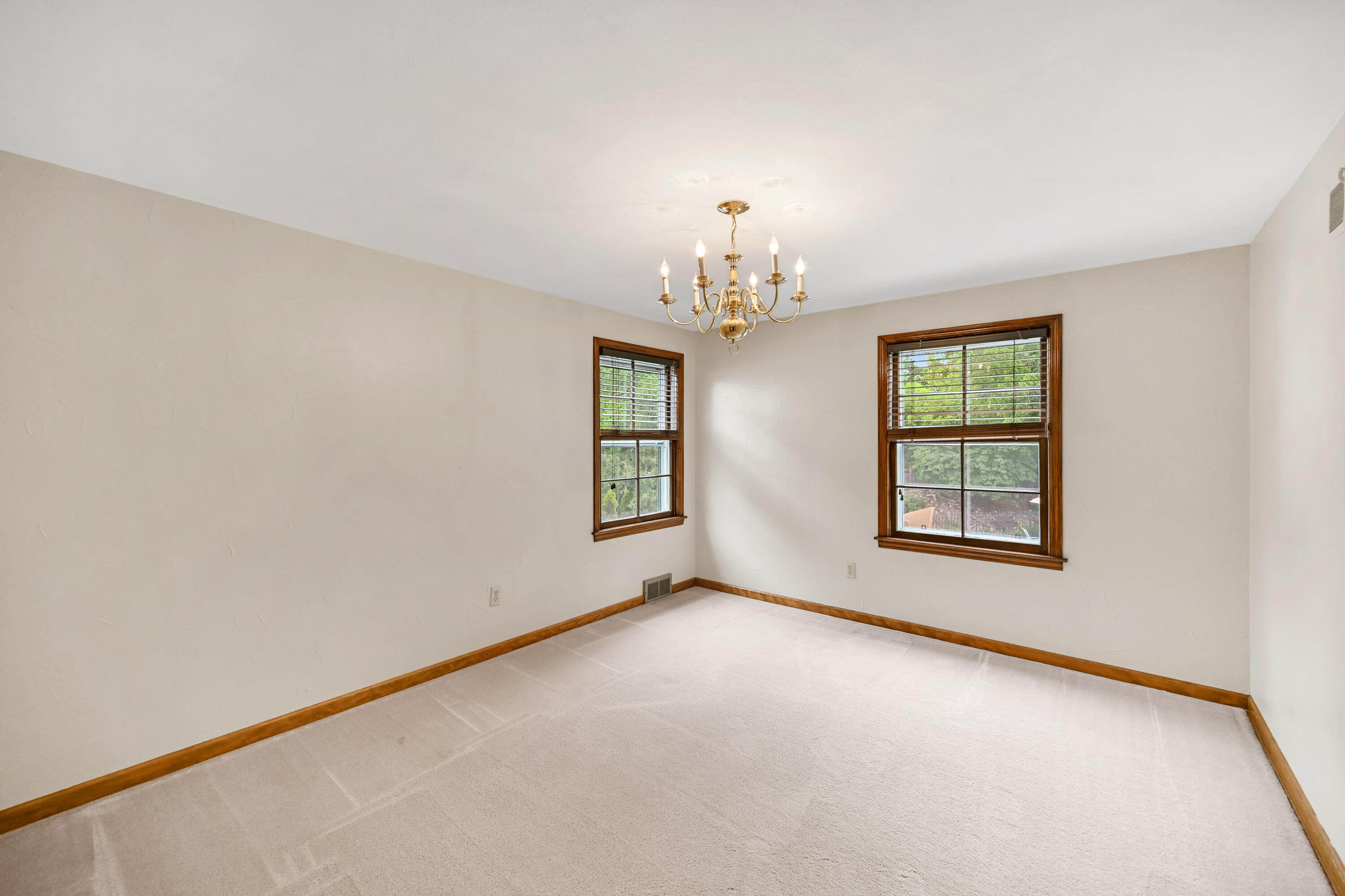 12500 Stephen Pl