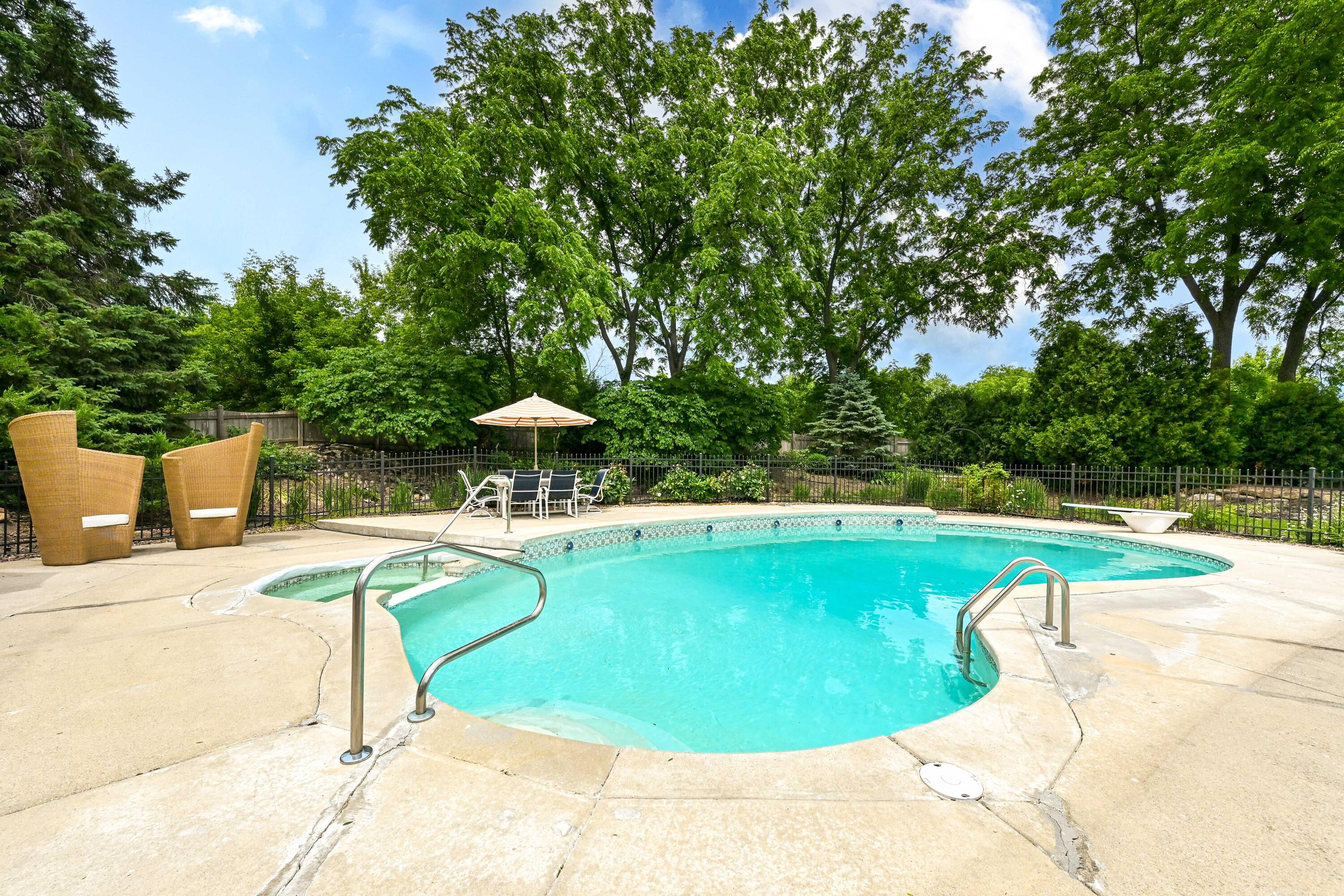 12500 Stephen Pl