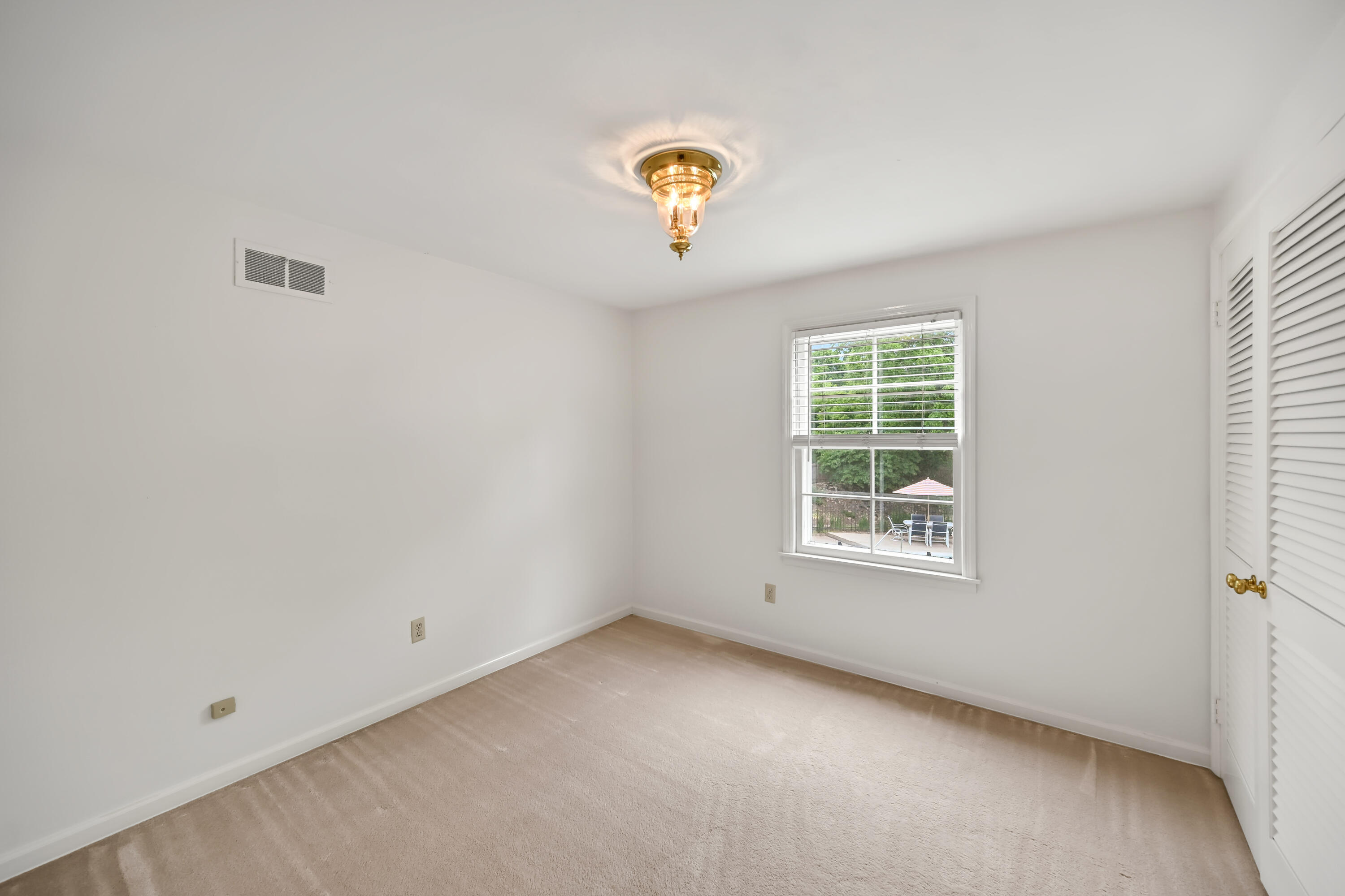 12500 Stephen Pl