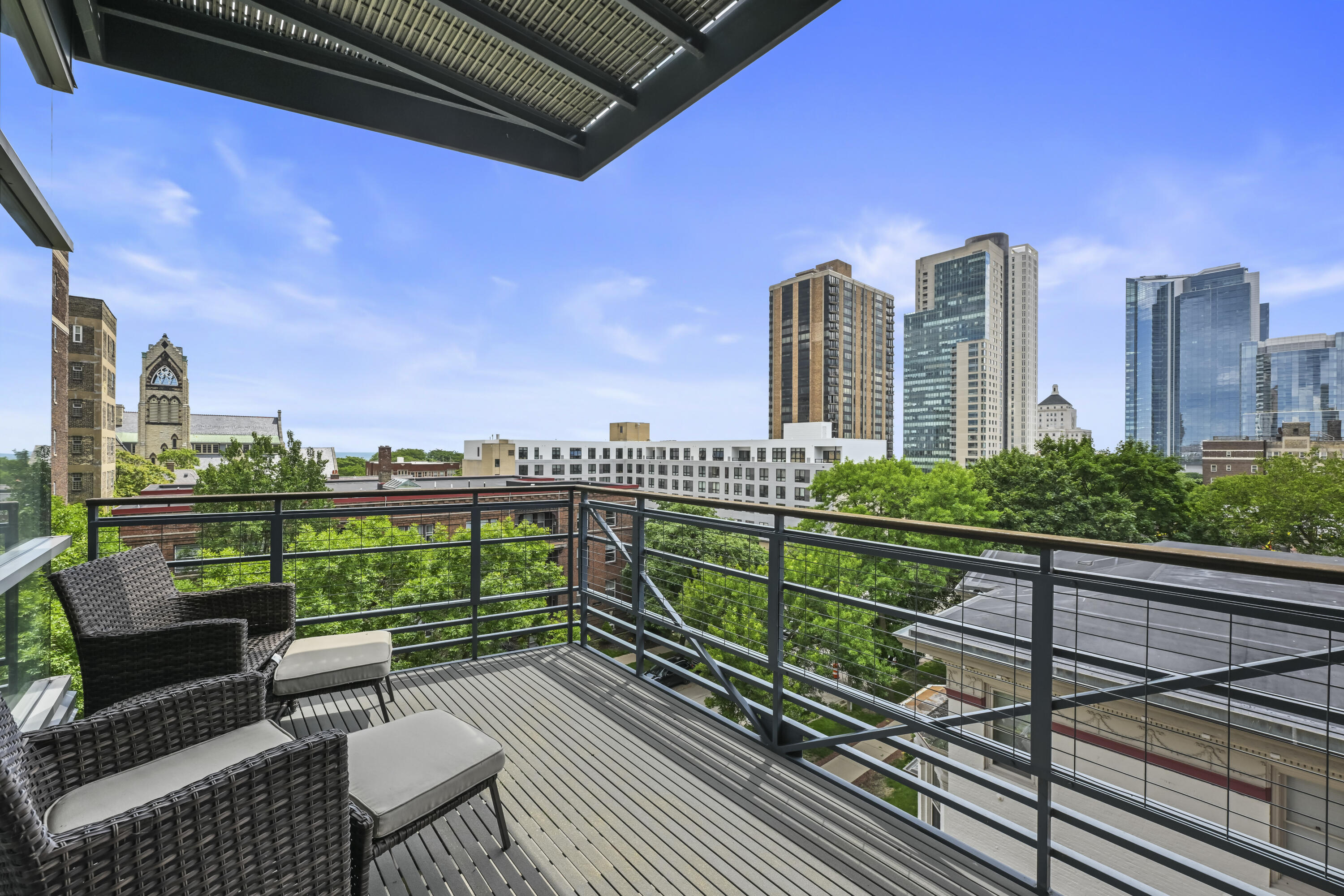 1111 N Marshall St, 501