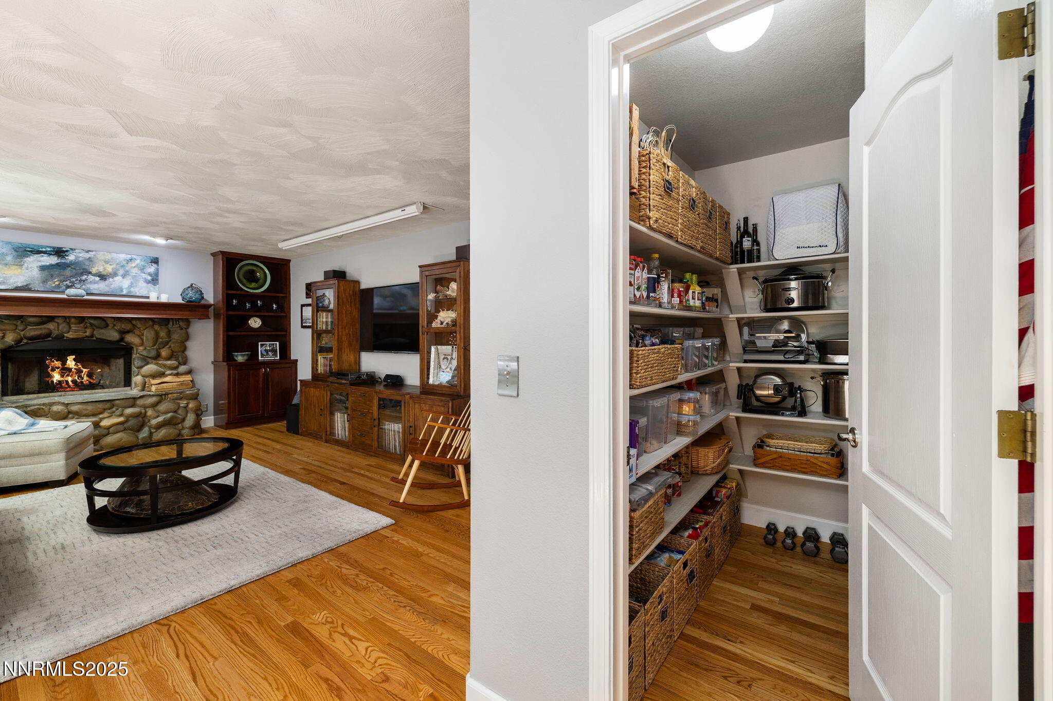 2353 Queen Anne Court